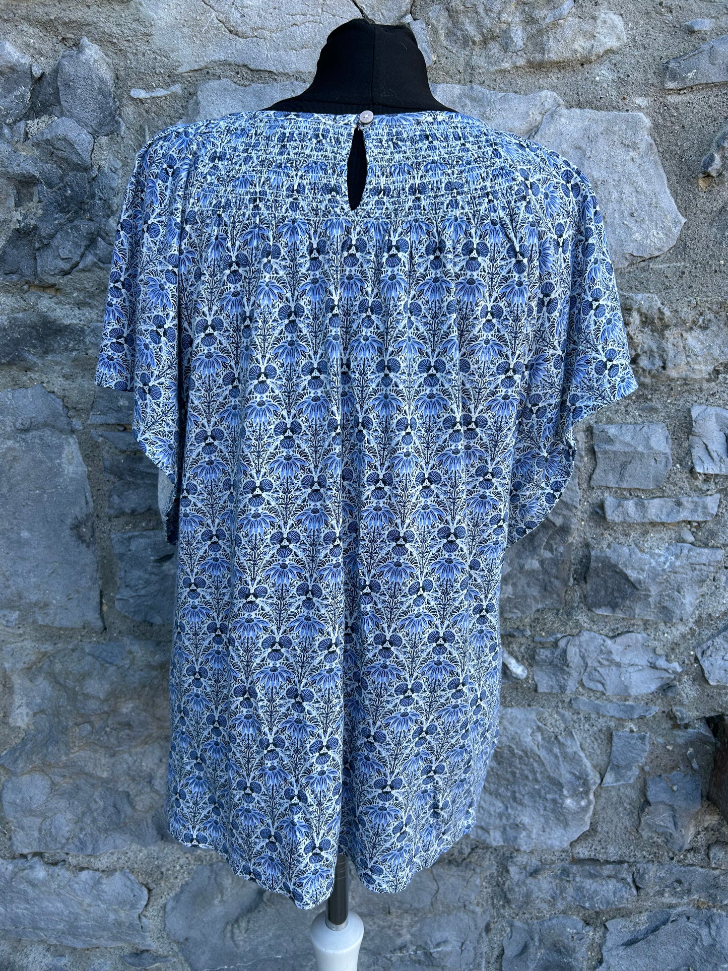 Blue patterned top uk 18