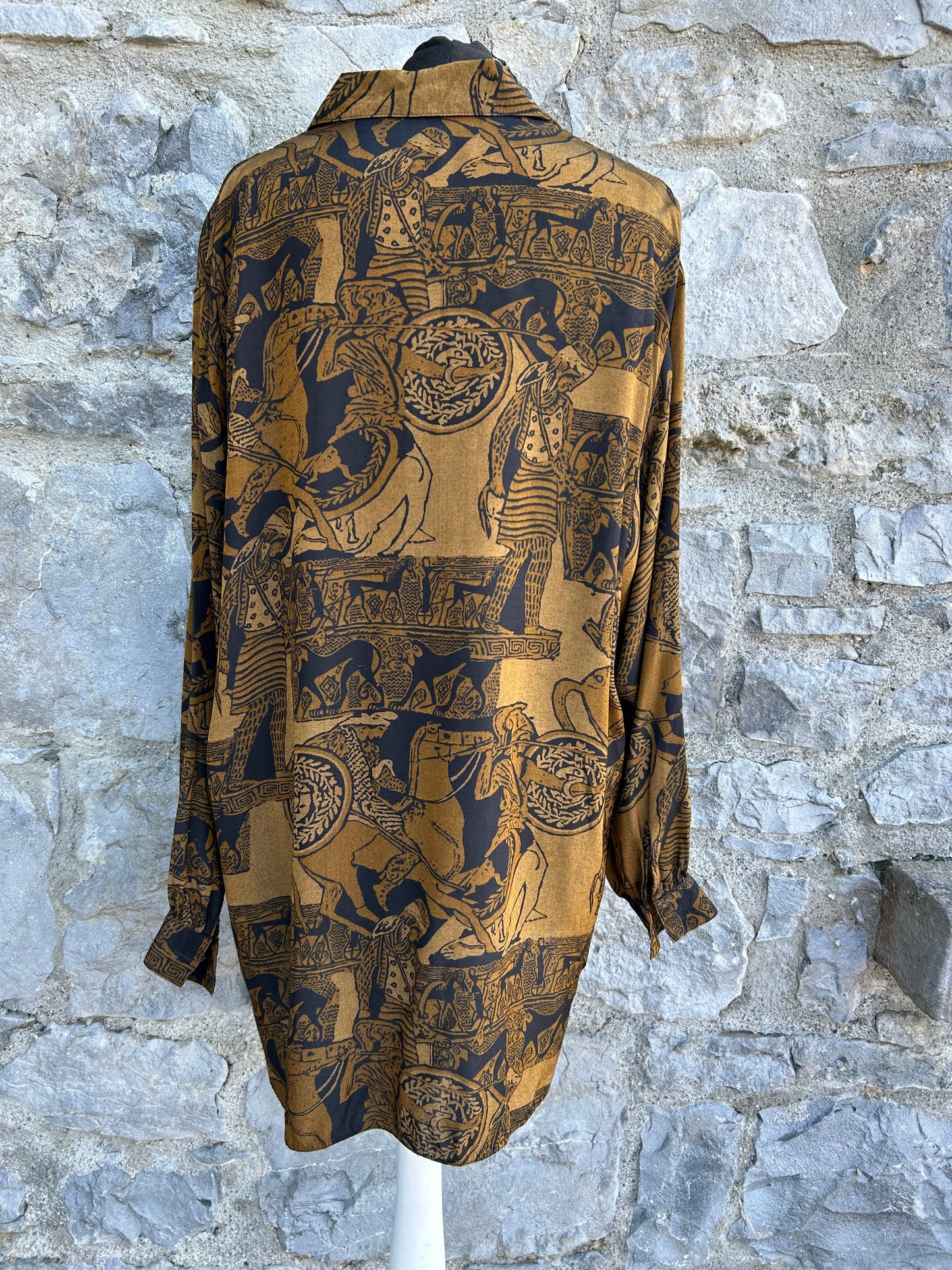 80s medieval print brown shirt Medium