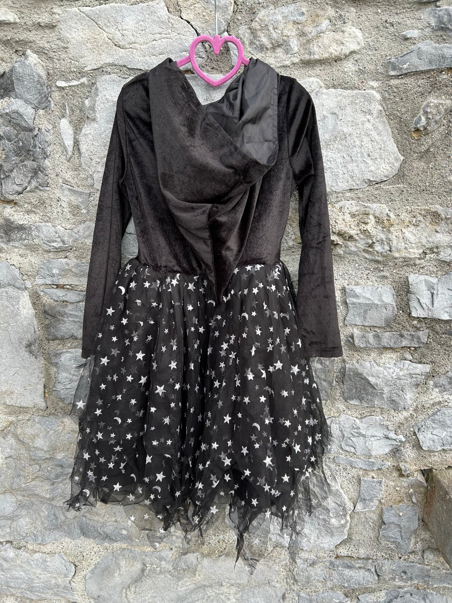 Black velvet&sparkly stars dress 7-8y (122-128cm)