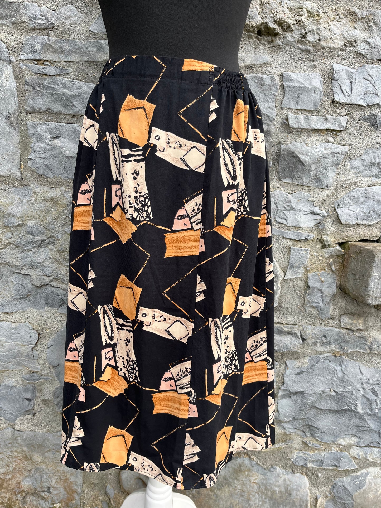 Black & abstract pattern skirt uk 10-12