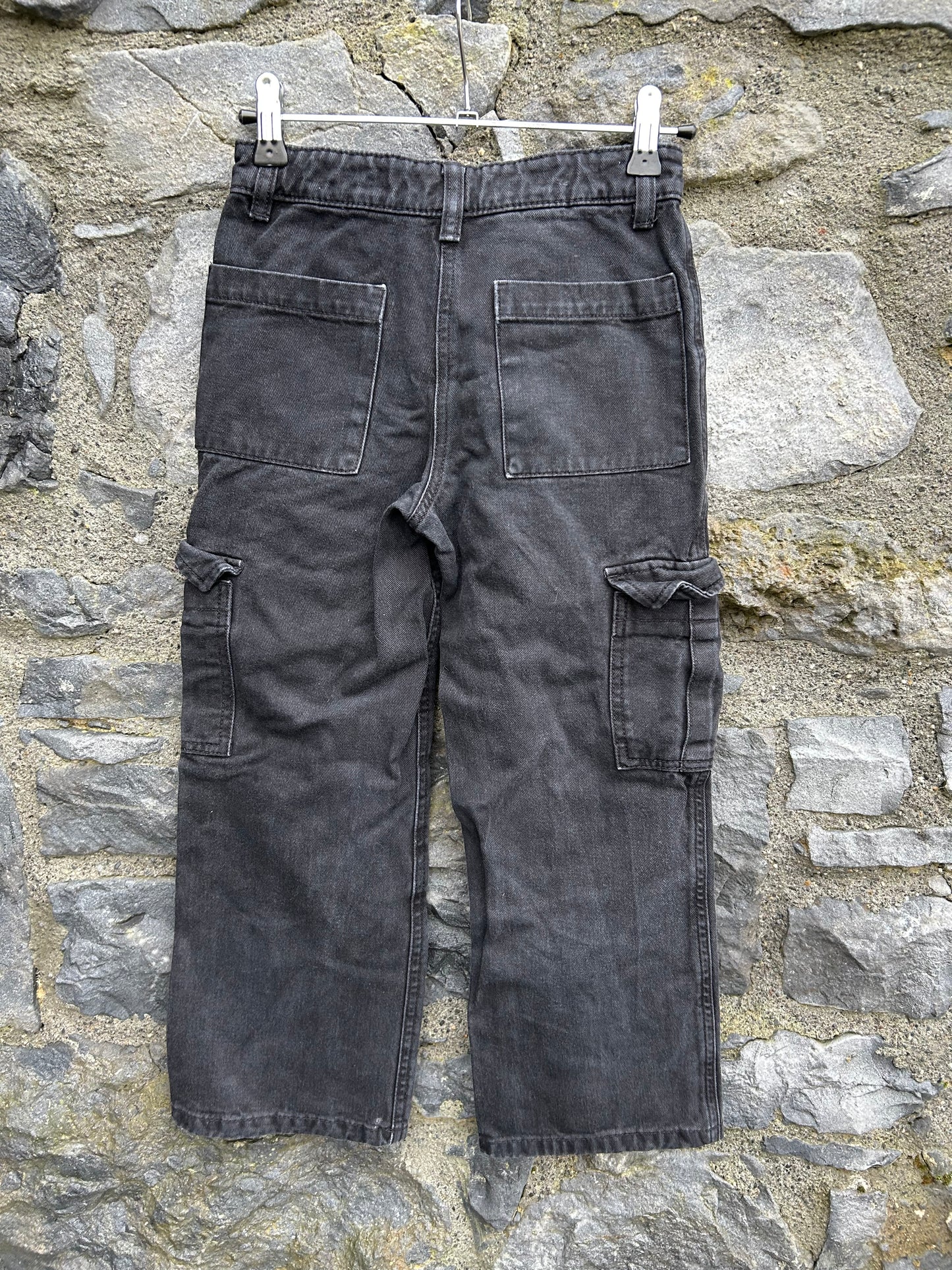 Charcoal cargo jeans 7-8y (122-128cm)