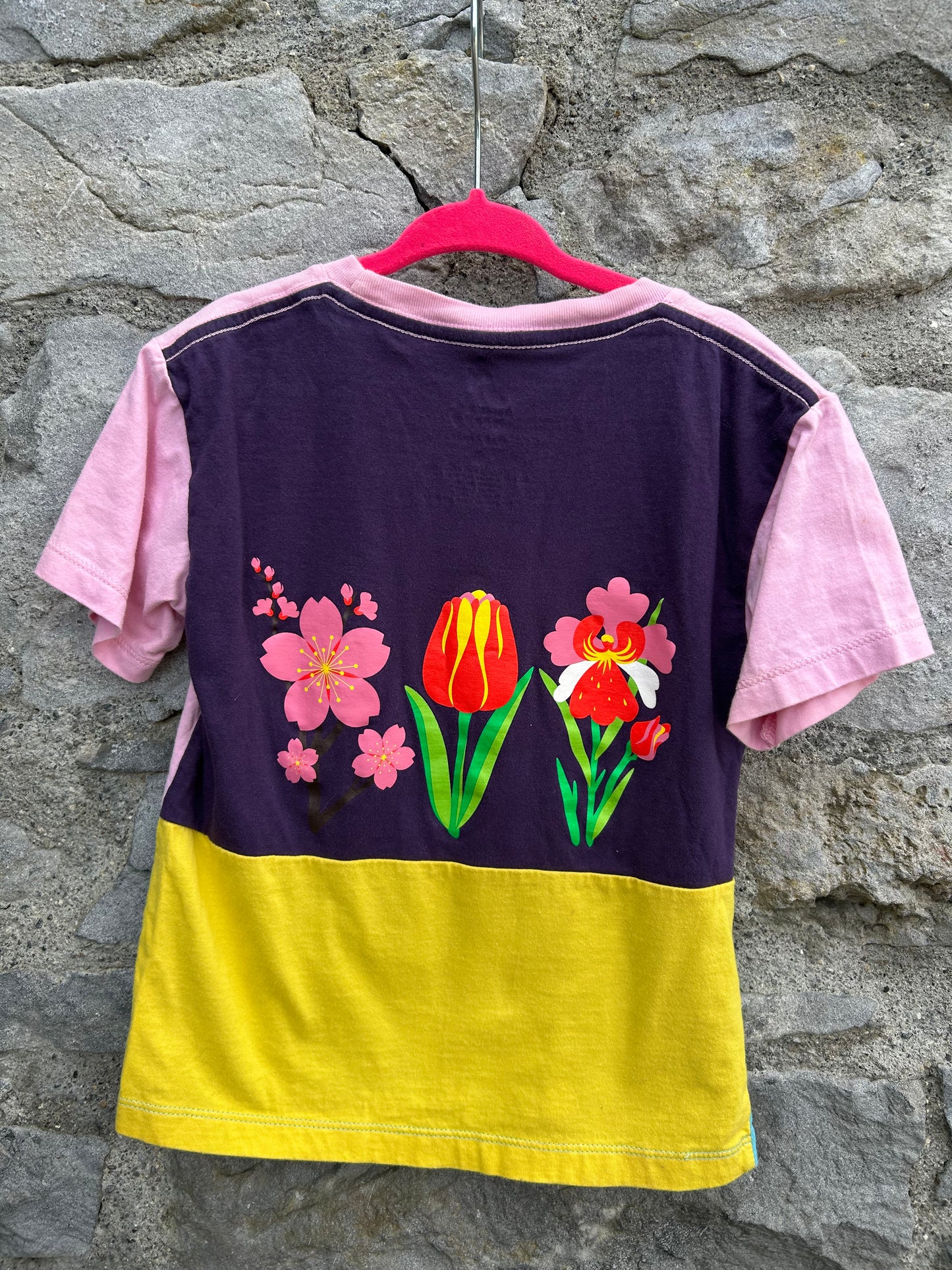 Flowers pink T-shirt 4-5y (104-110cm)