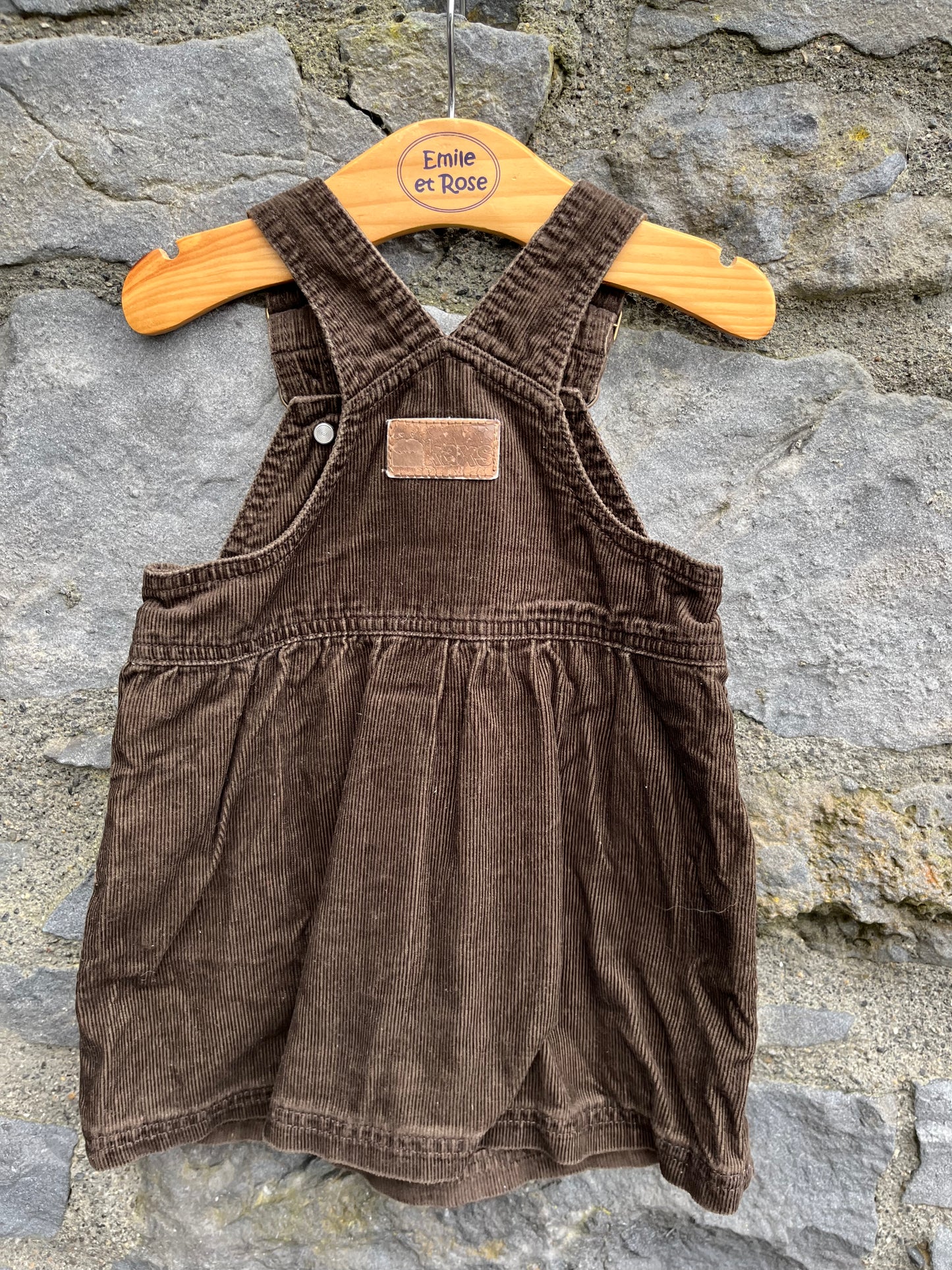 Brown cord pinafore 9-12m (74-80cm)