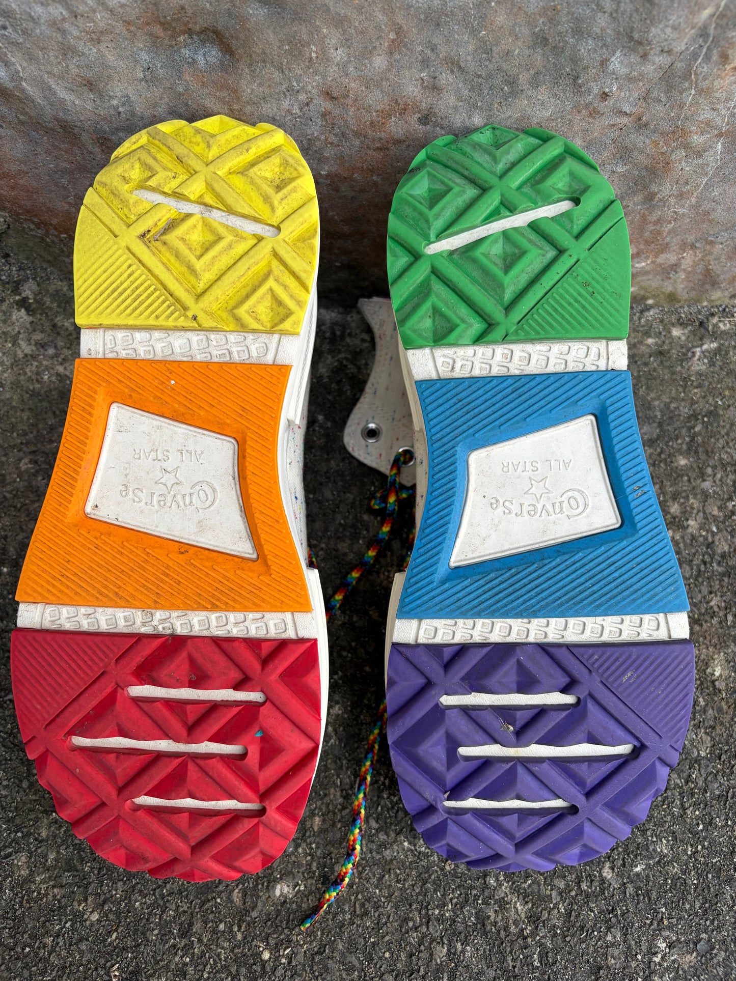 Chuck Taylor Run Star Legacy CX Hi Pride Edition uk 6.5 (eu 40)