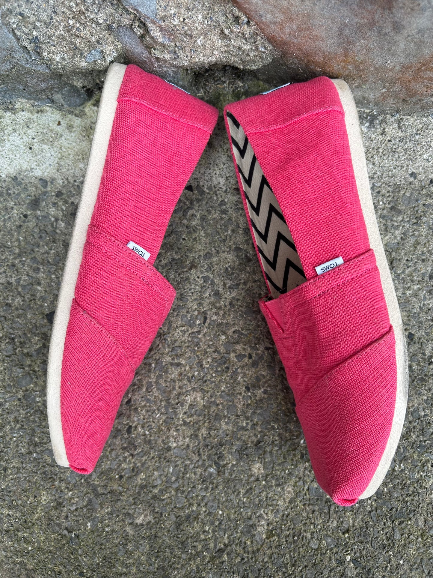 Pink toms shoes uk 8 (eu 42)