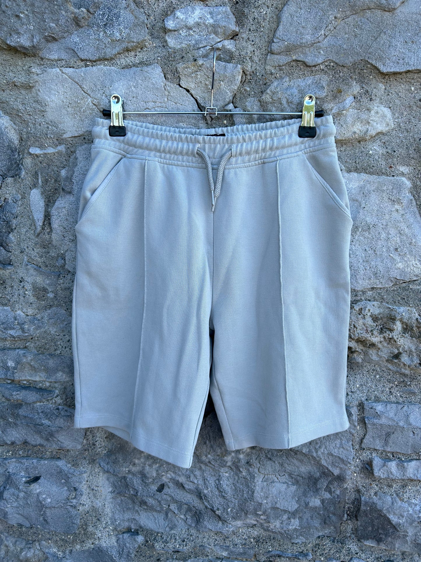 Beige shorts 12y (152cm)