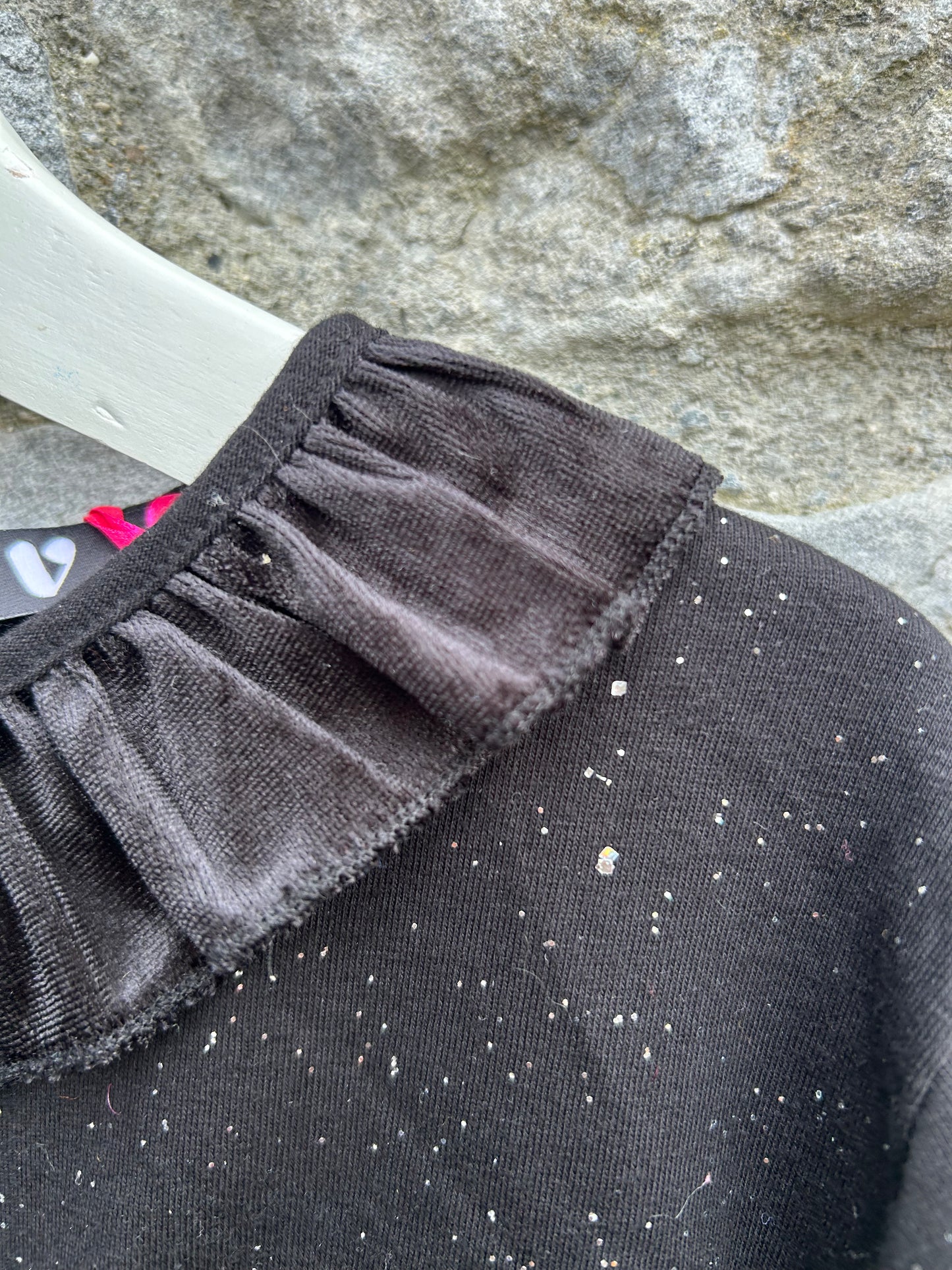 Black sparkly top 7y (122cm)