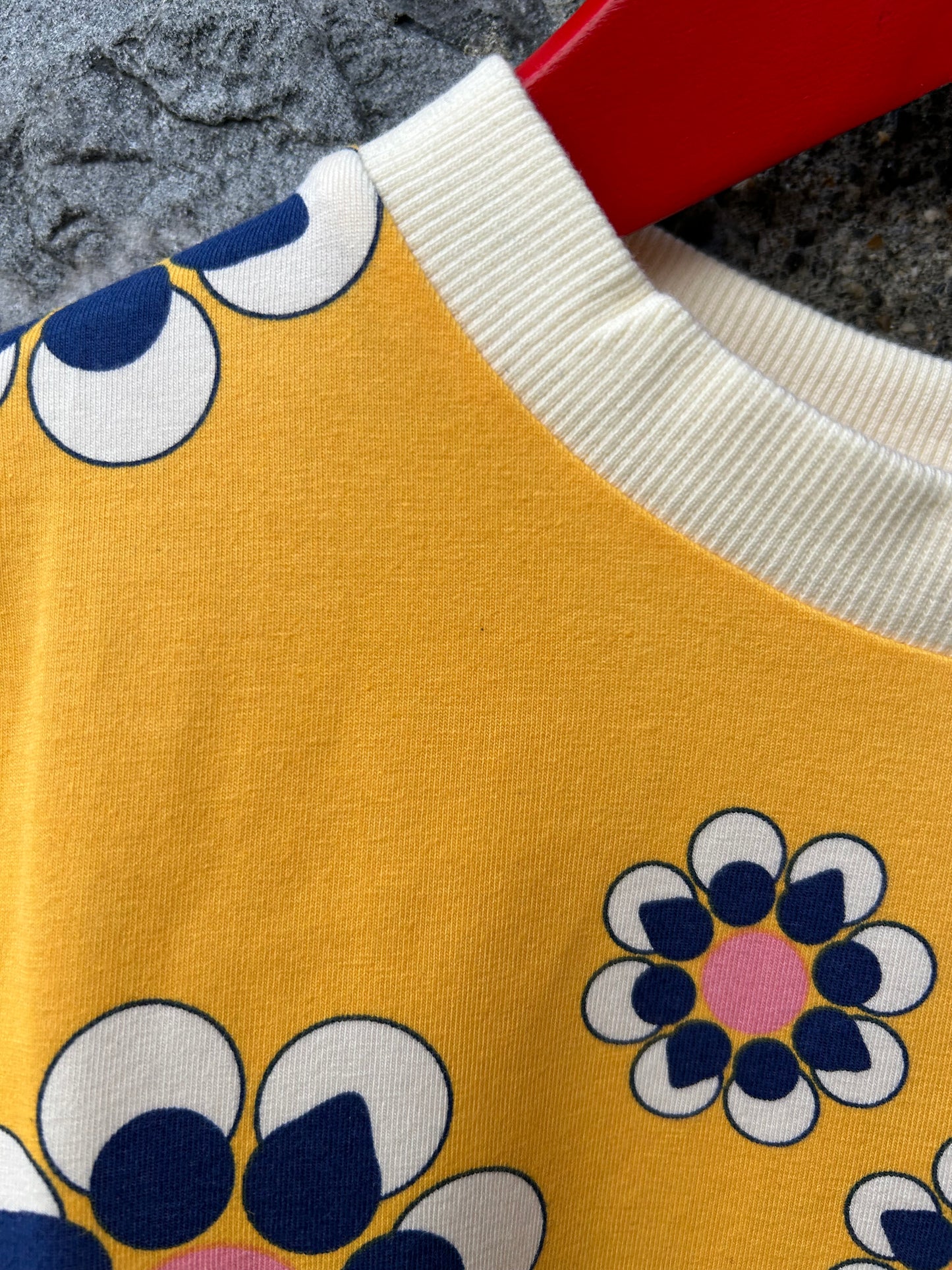 Yellow floral T-shirt 8y (128cm)