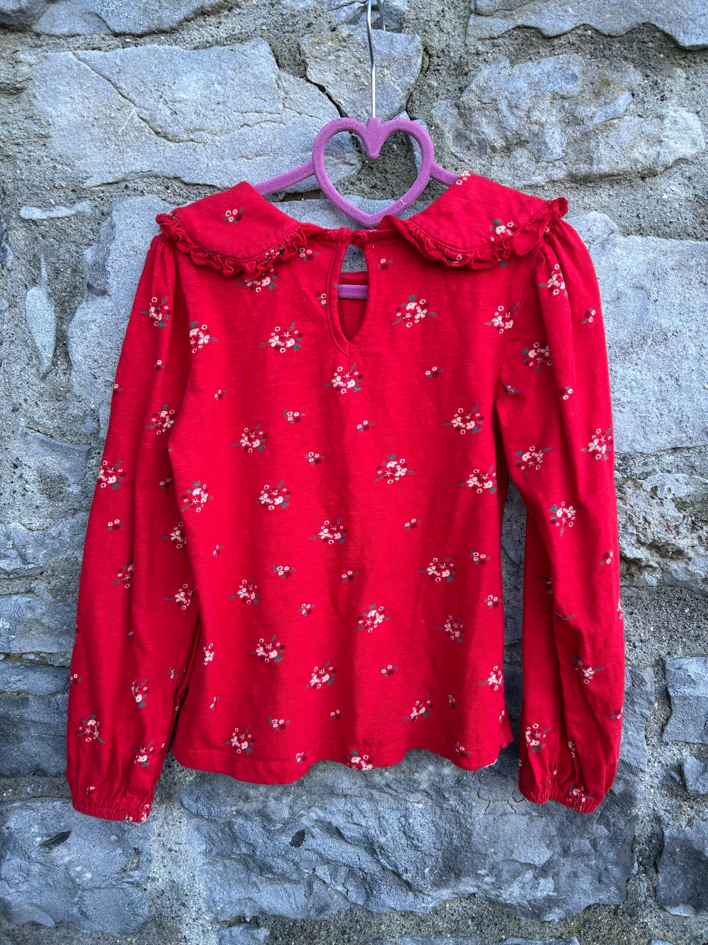Red floral top with big collar 7-8y (122-128cm)