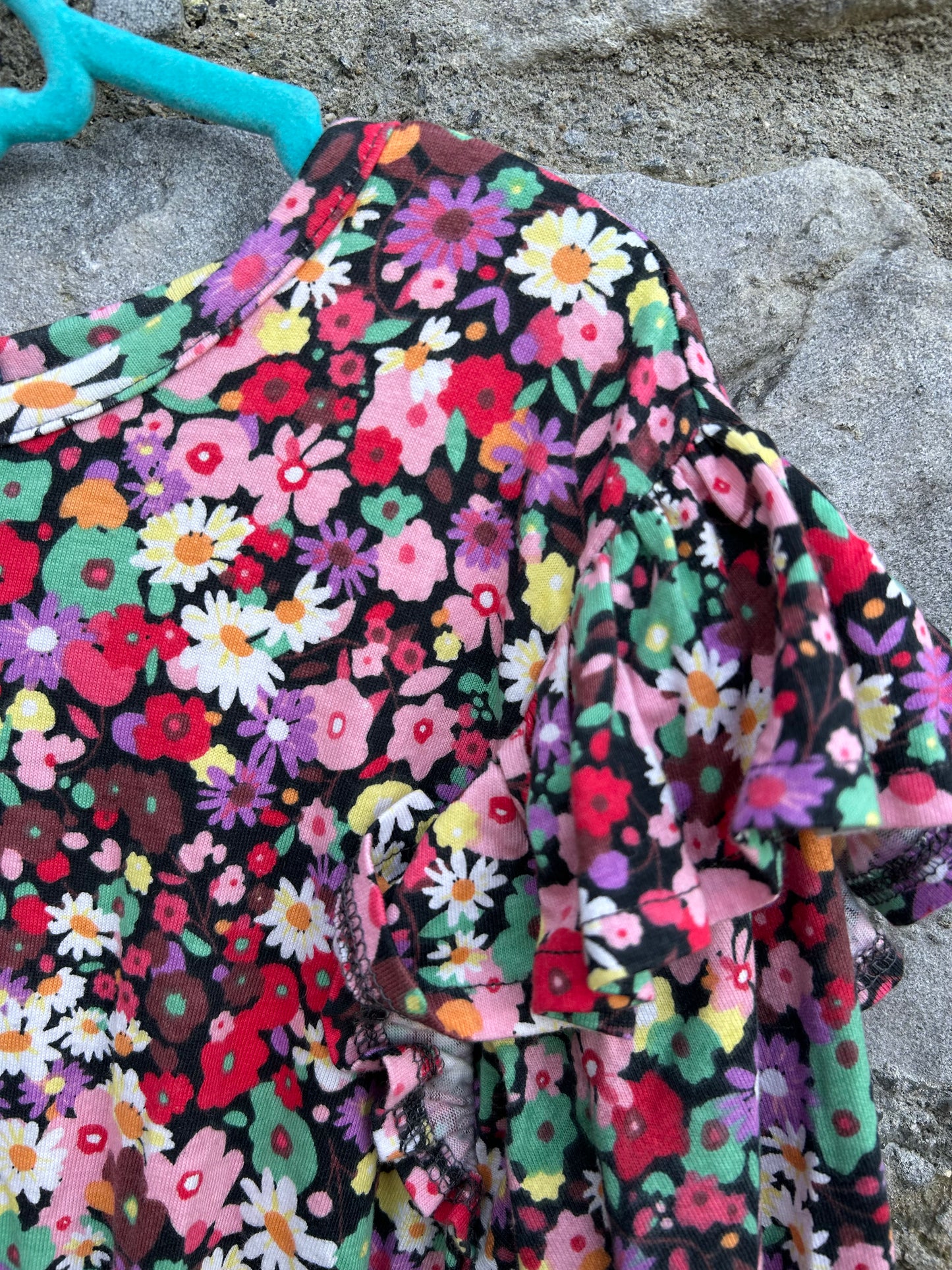Colourful flowers dress 10-11y (140-146cm)