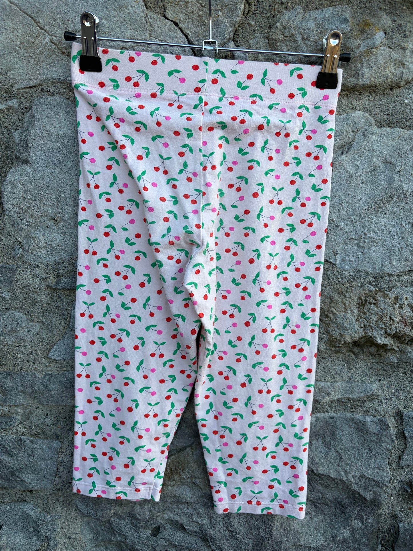 Cherries short leggings 9-10y (134-140cm)