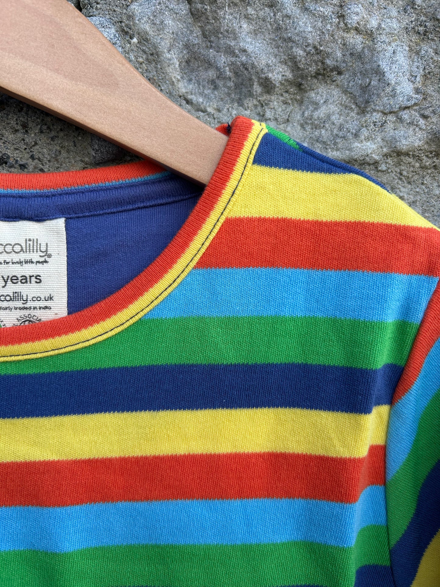 Rainbow stripes top 5-6y (110-116cm)