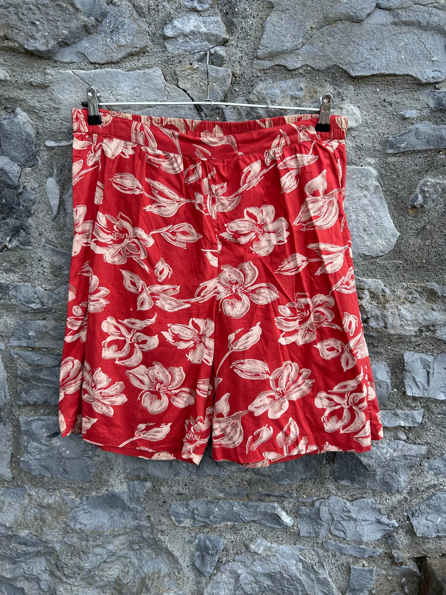 90s leaves maroon shorts uk 16-18