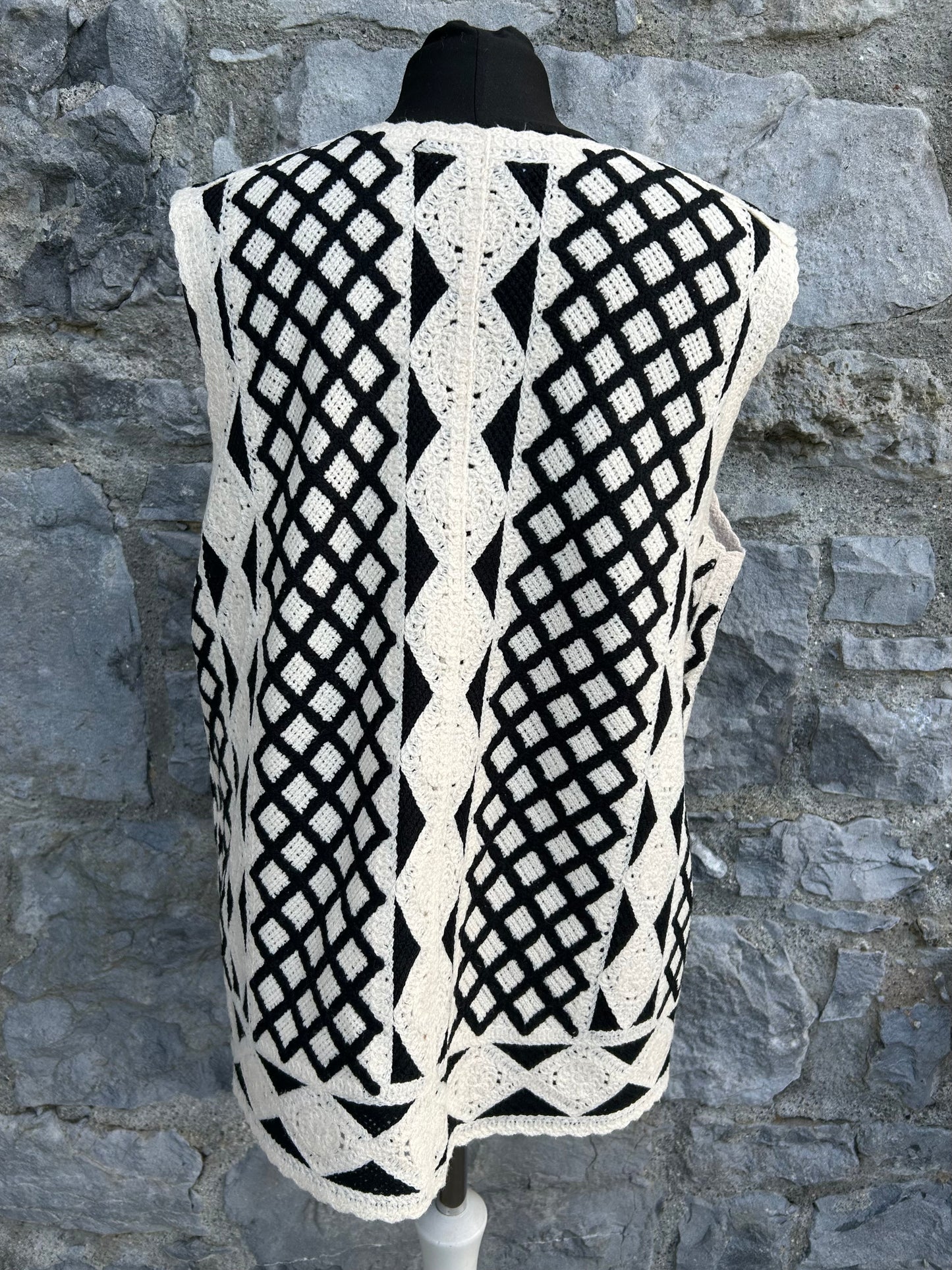 Black&white geometric waistcoat uk 14