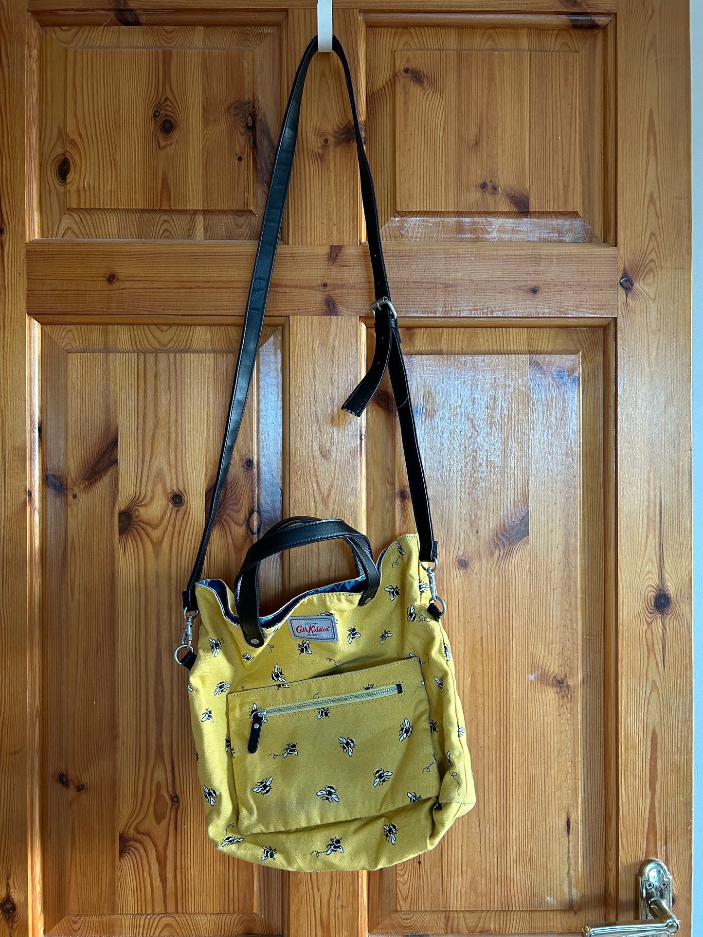 Reversible yellow&blue bag