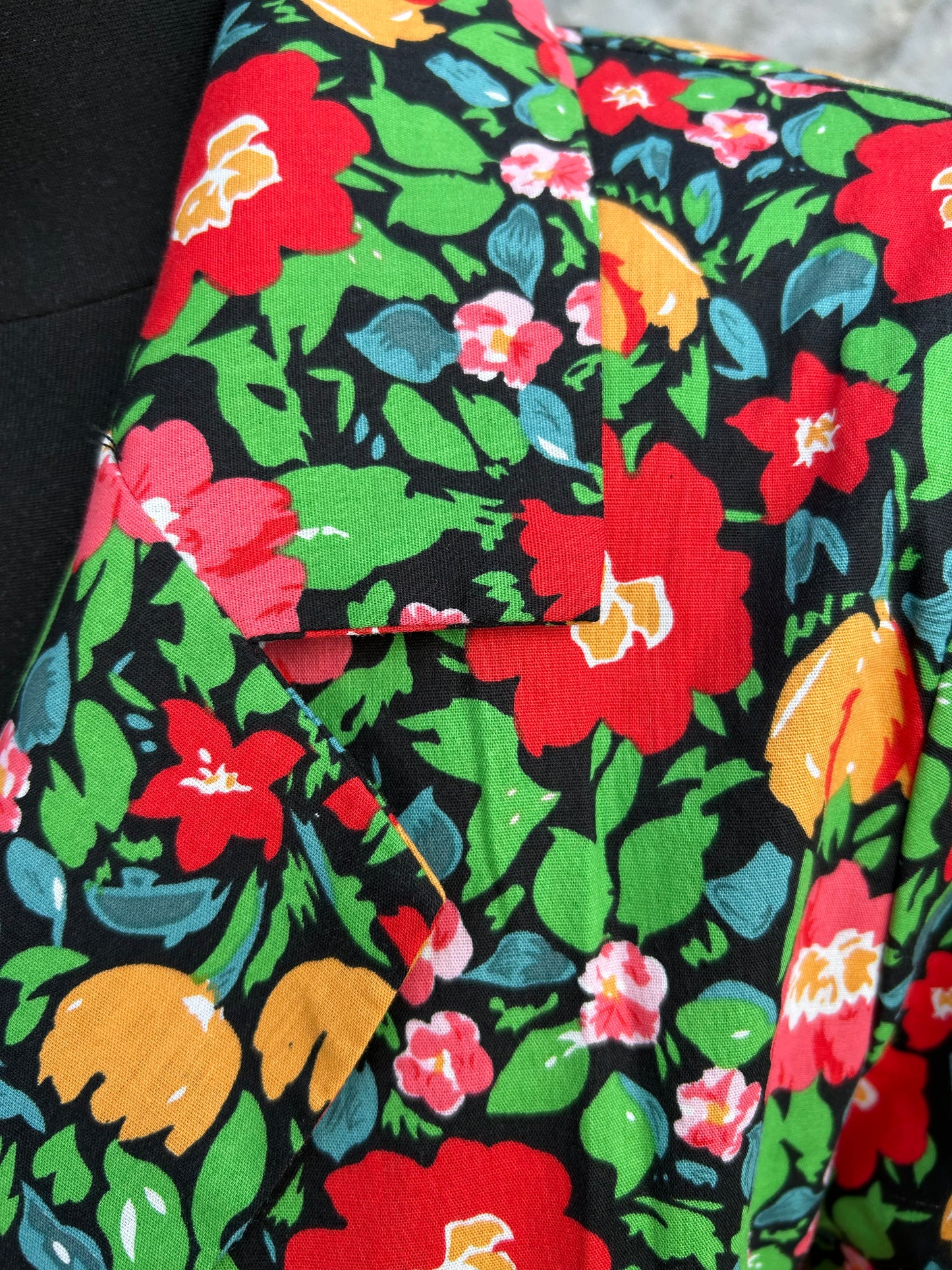 Colourful spring flowers jacket uk 12