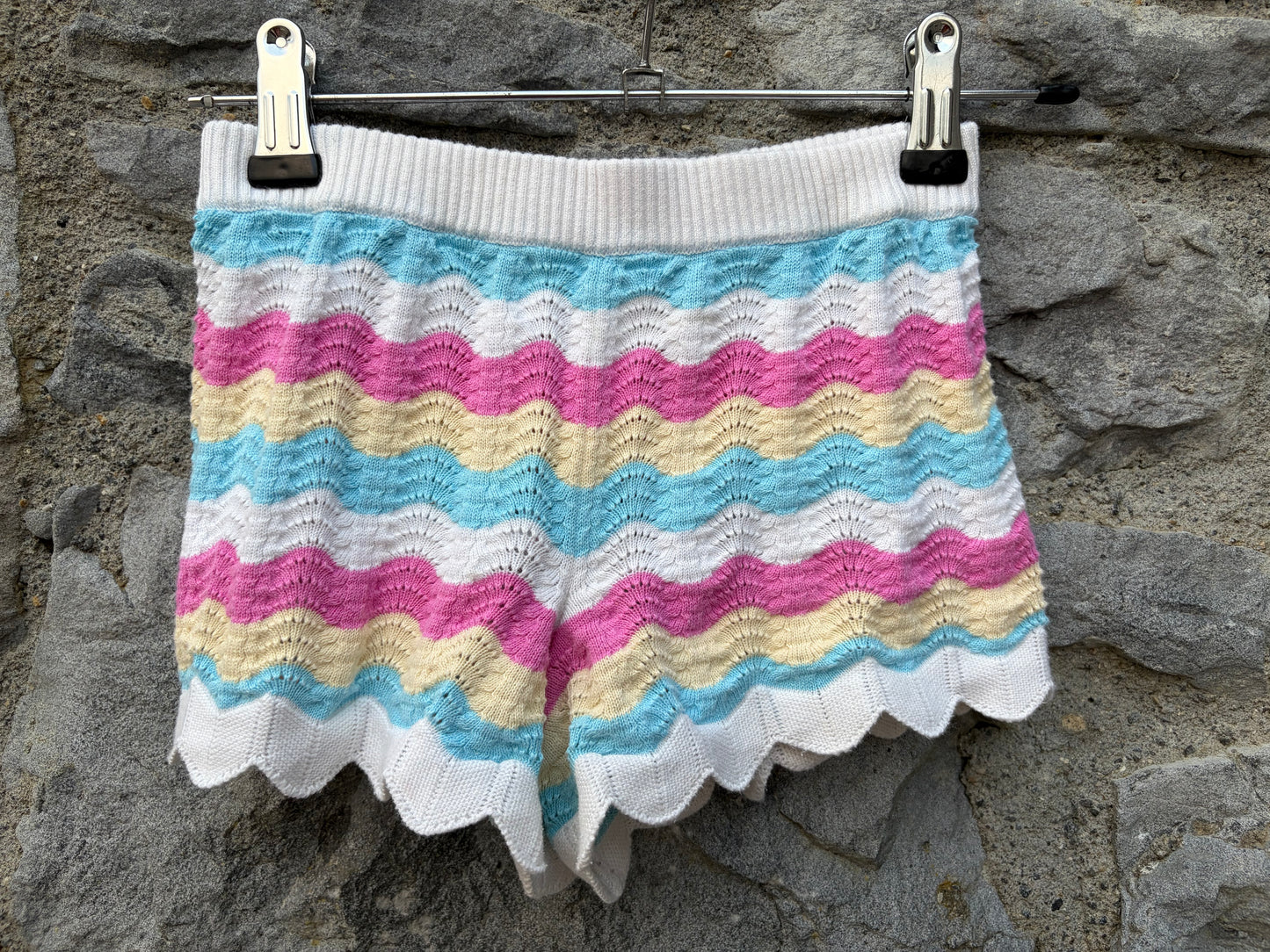 Crochet colourful waves shorts 5-6y (110-116cm)