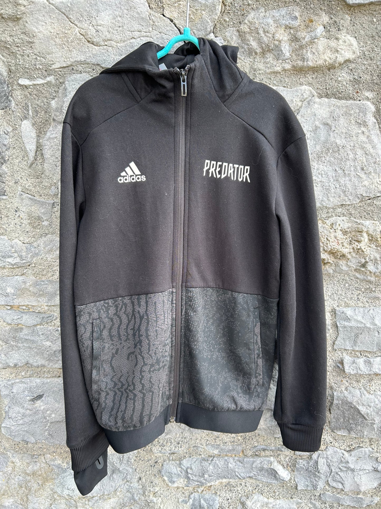 Predator Black hoodie 9-10y (134-140cm)