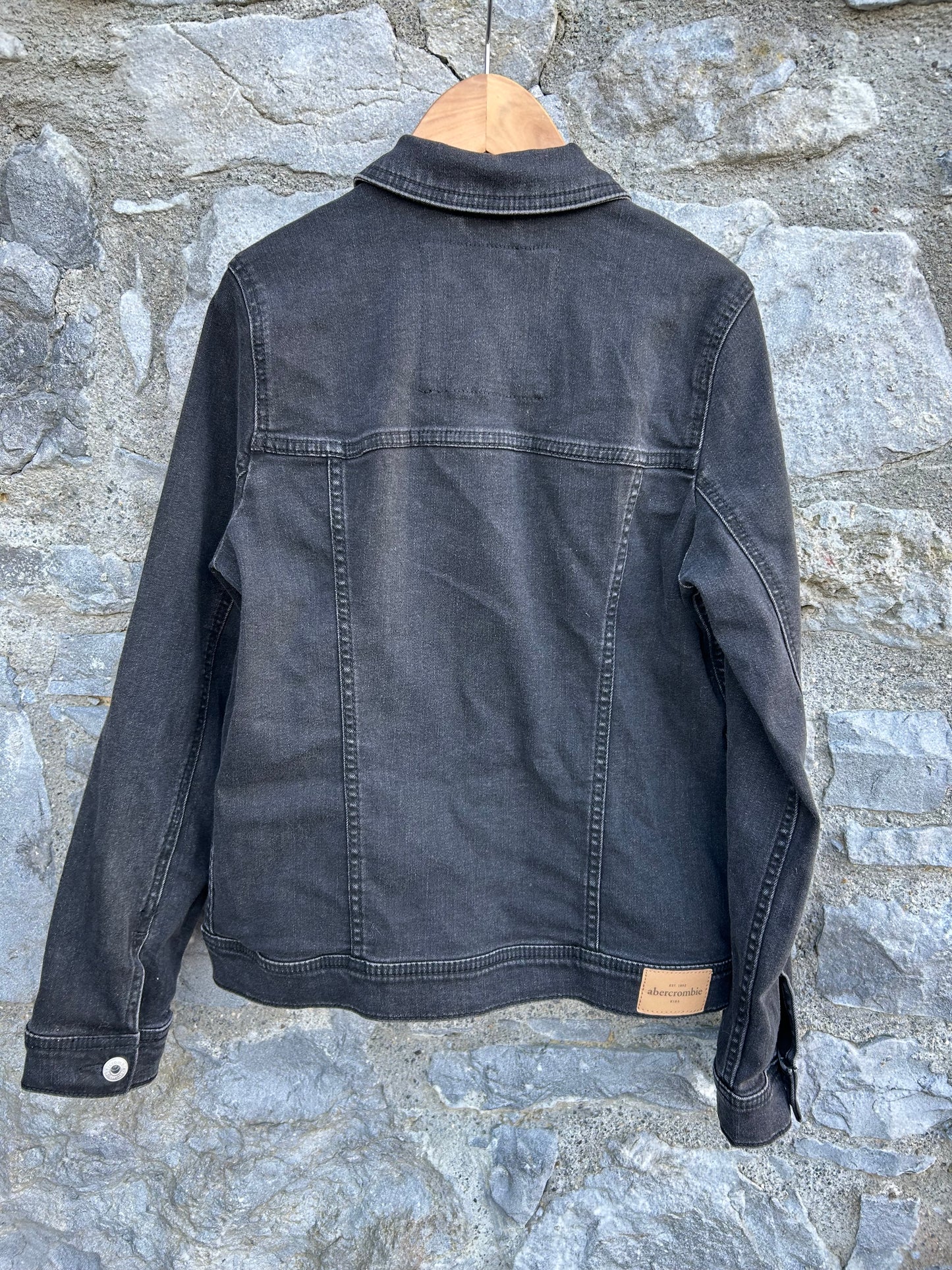 Charcoal denim jacket 11-12y (146-152cm)