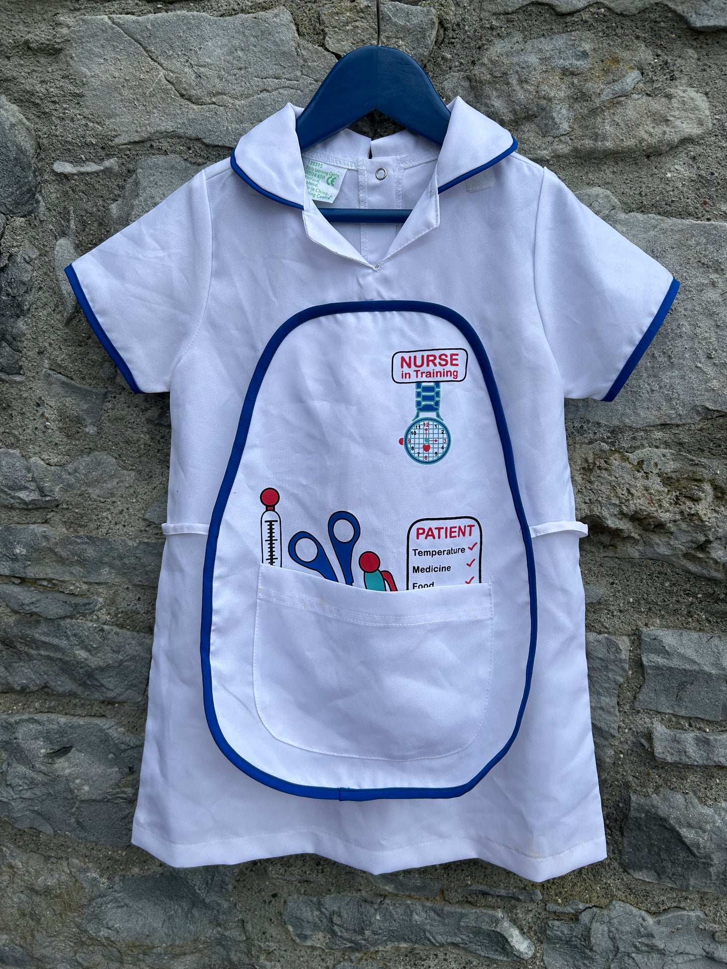 Nurse 5-6y (110-116cm)