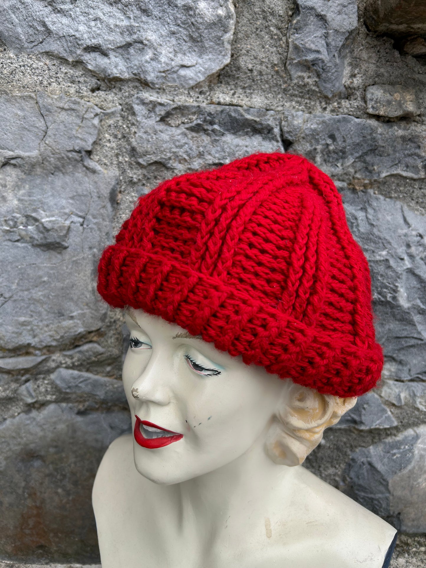 Red hat 54-60cm