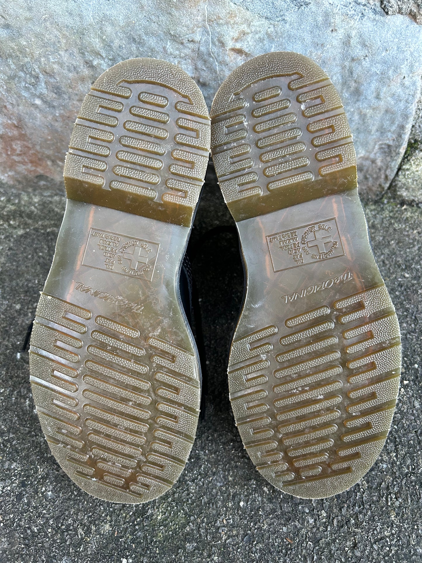 Black Dc Martens 101 uk 7 (eu 41)