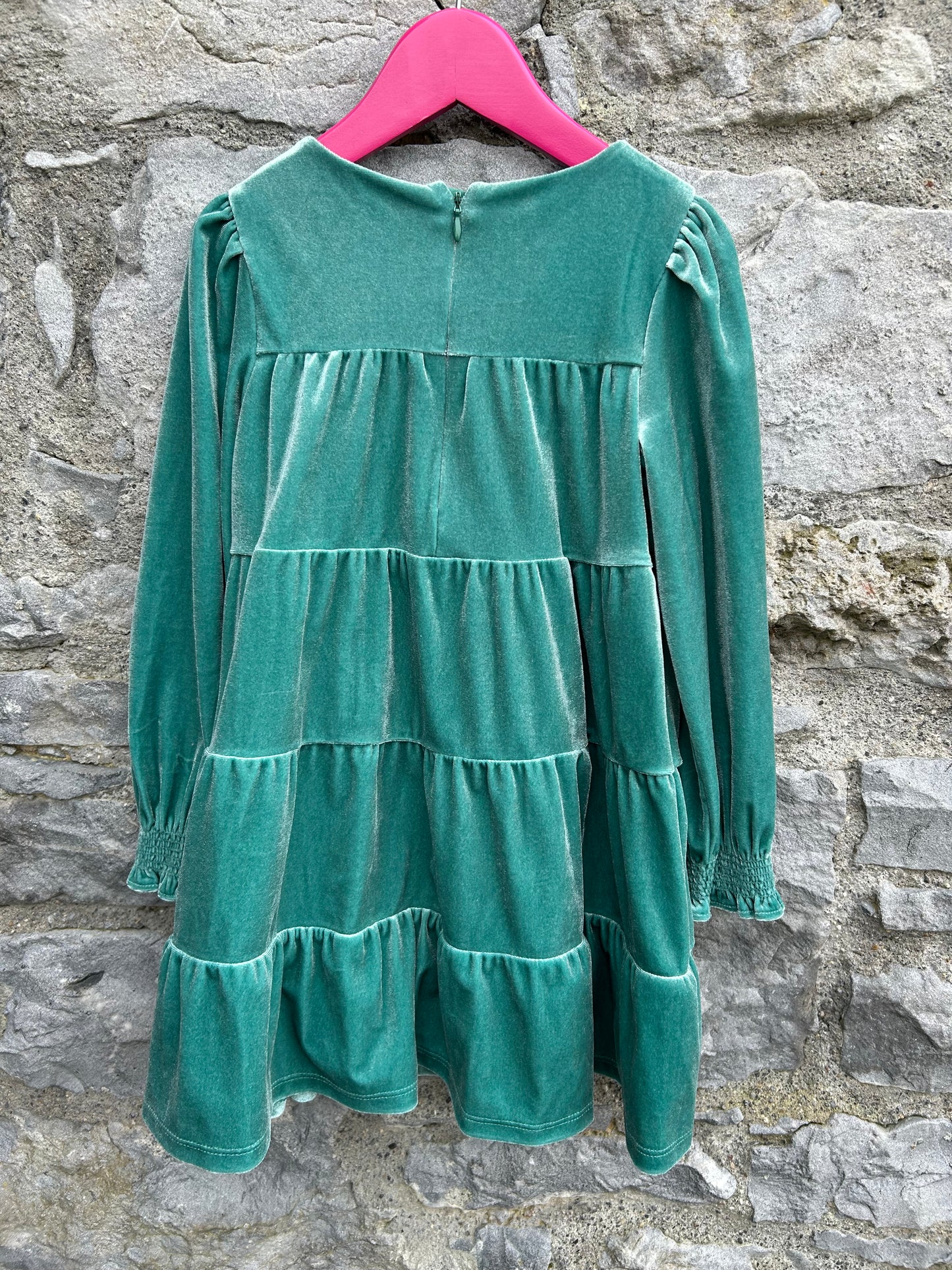 Green velvet tiered dress 4-5y (104-110cm)