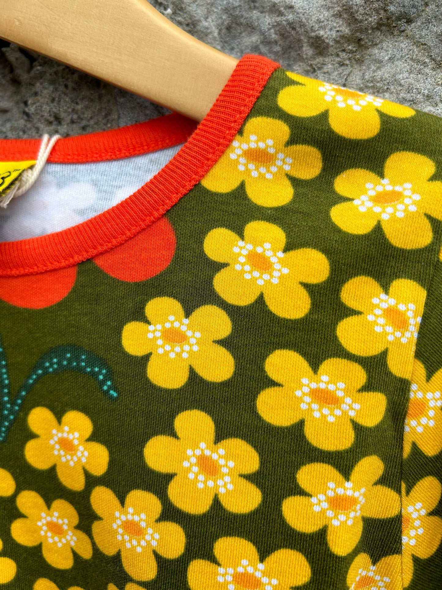 Floral olive top 5y (110cm)