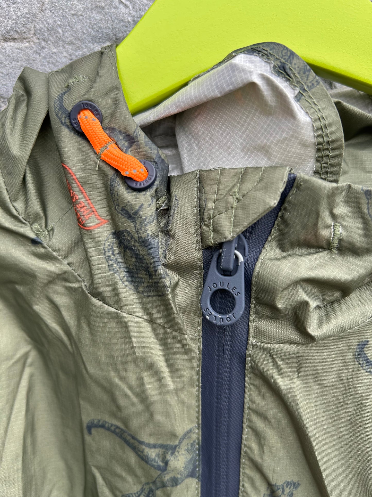 Khaki jacket 7-8y (122-128cm)