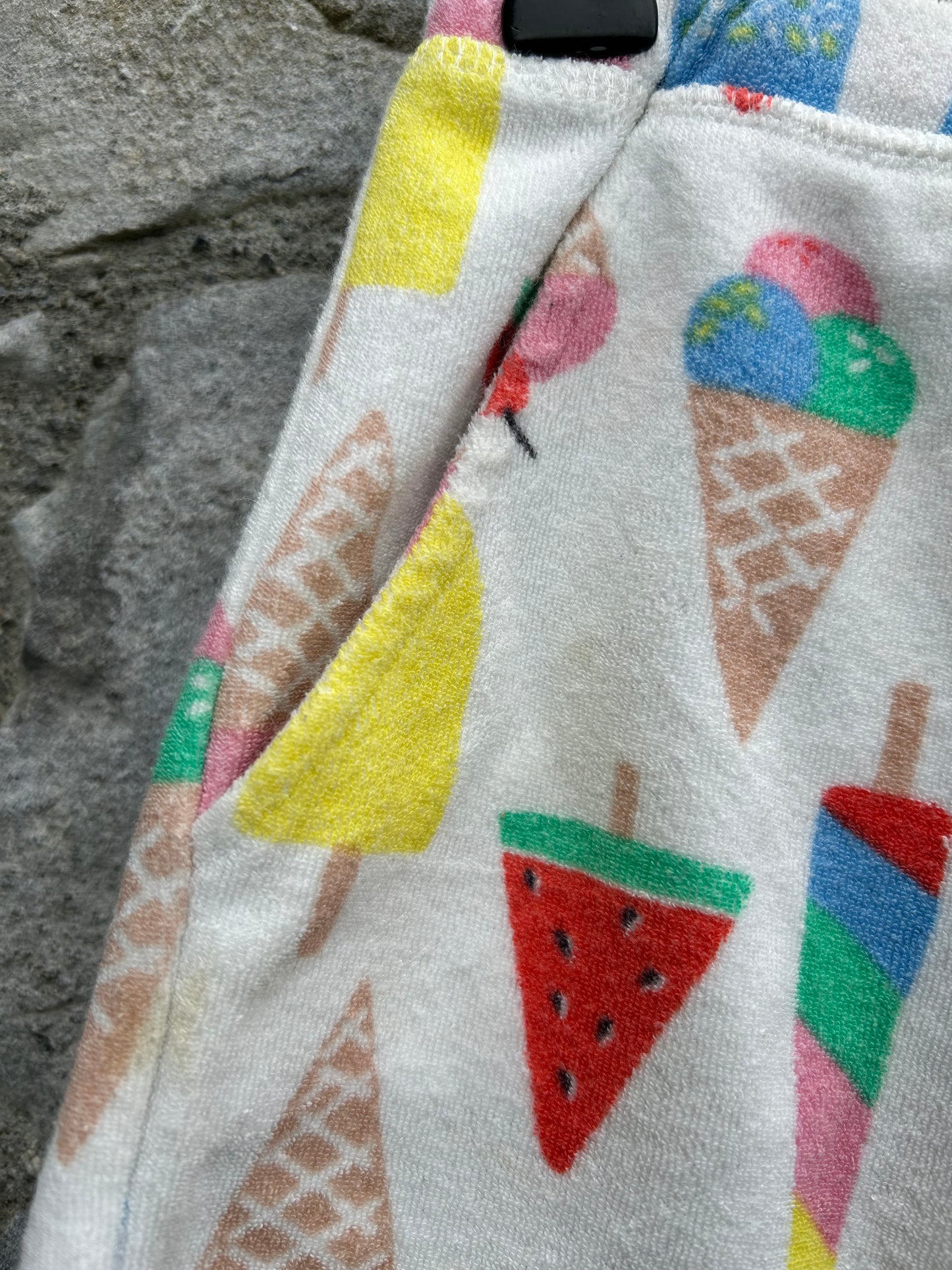 MB Ice cream terry shorts 11-12y (146-152cm)