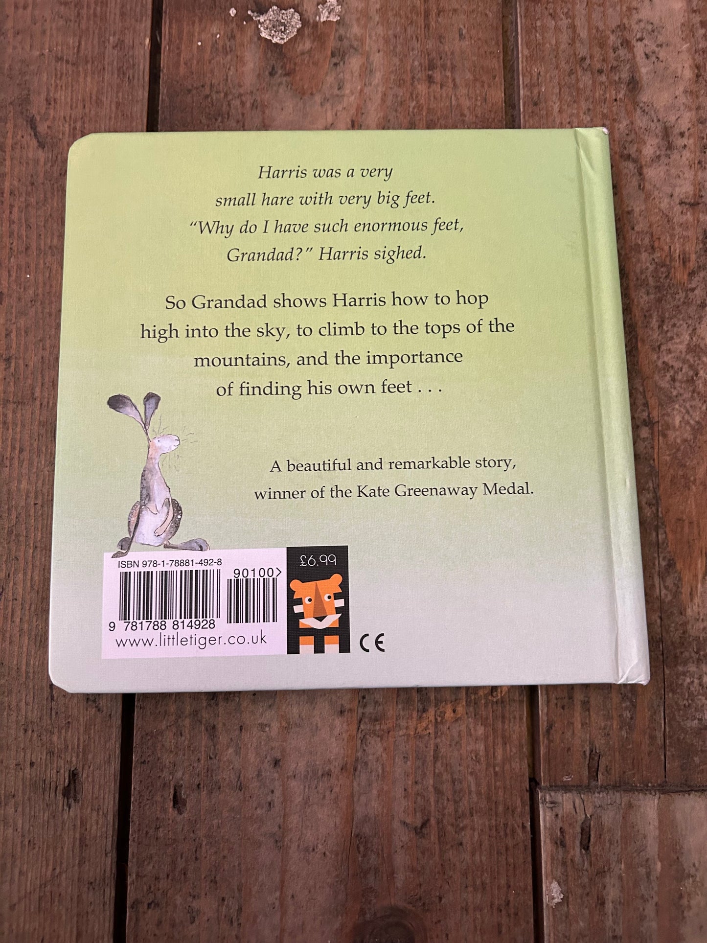 Harris finds his feet by Catherine Rayner