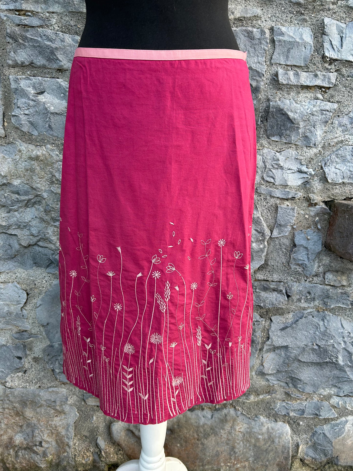 Y2K embroidered pink skirt uk 8-10