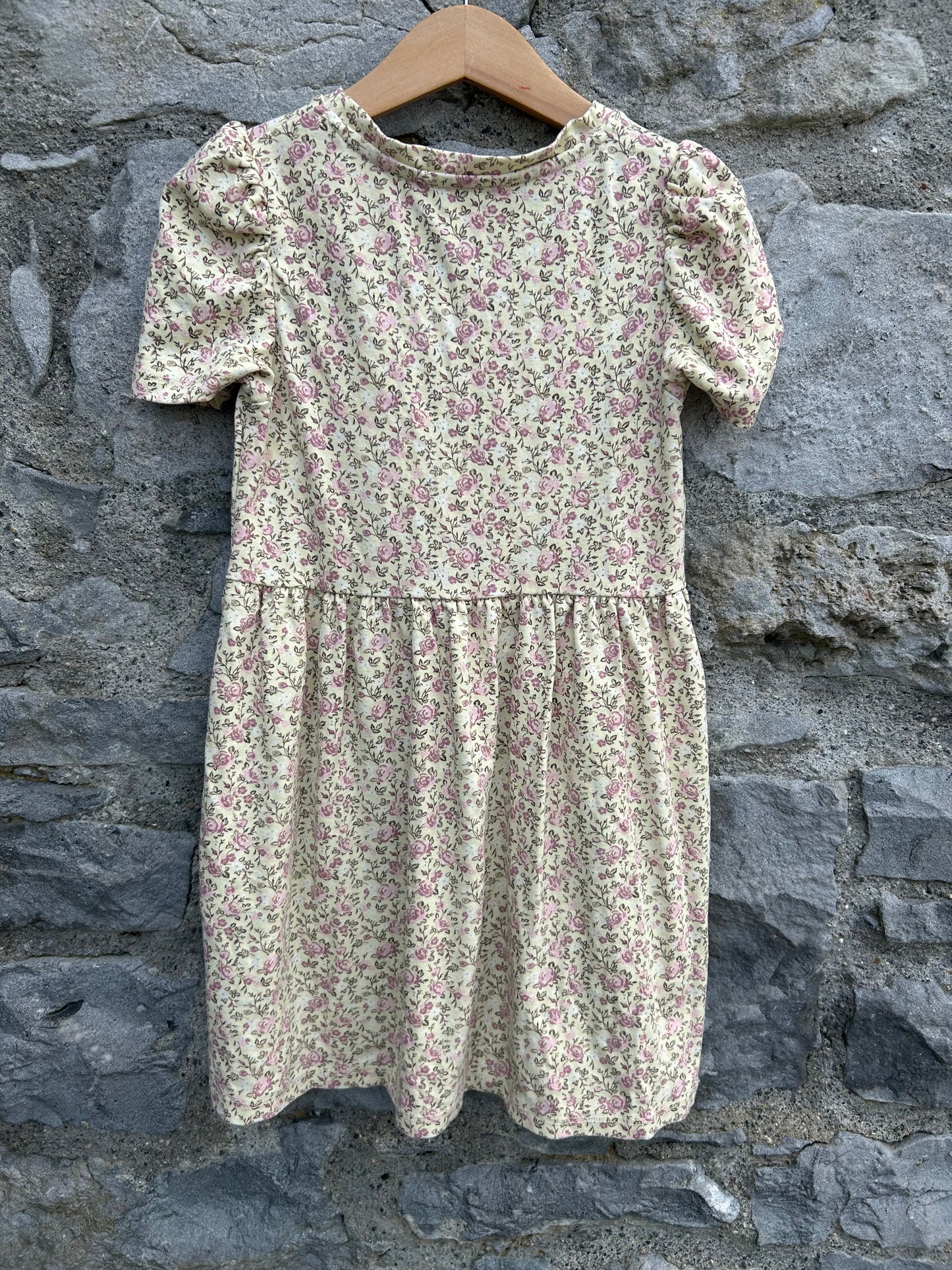 Beige floral dress 5y (110cm)