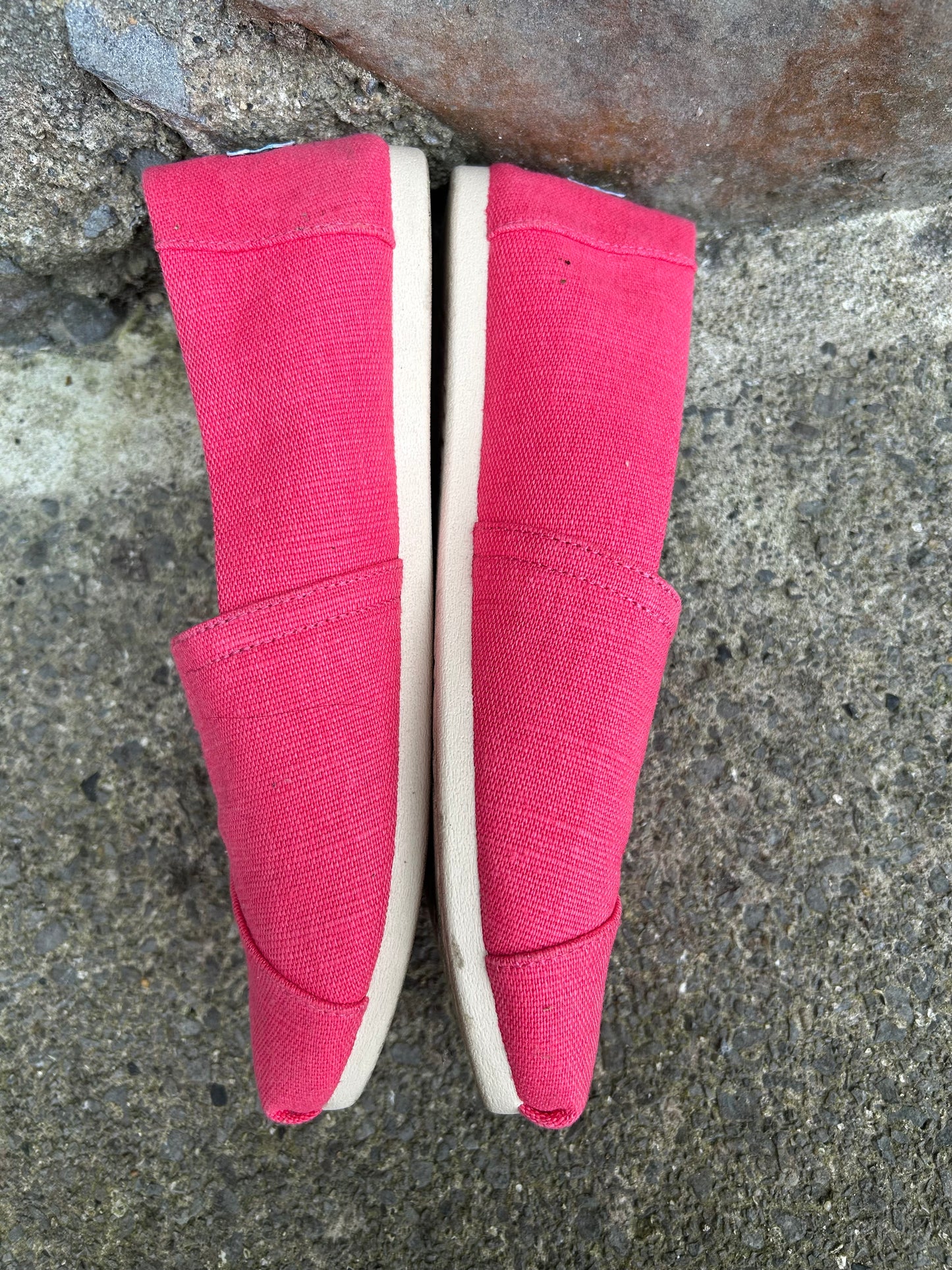 Pink toms shoes uk 8 (eu 42)