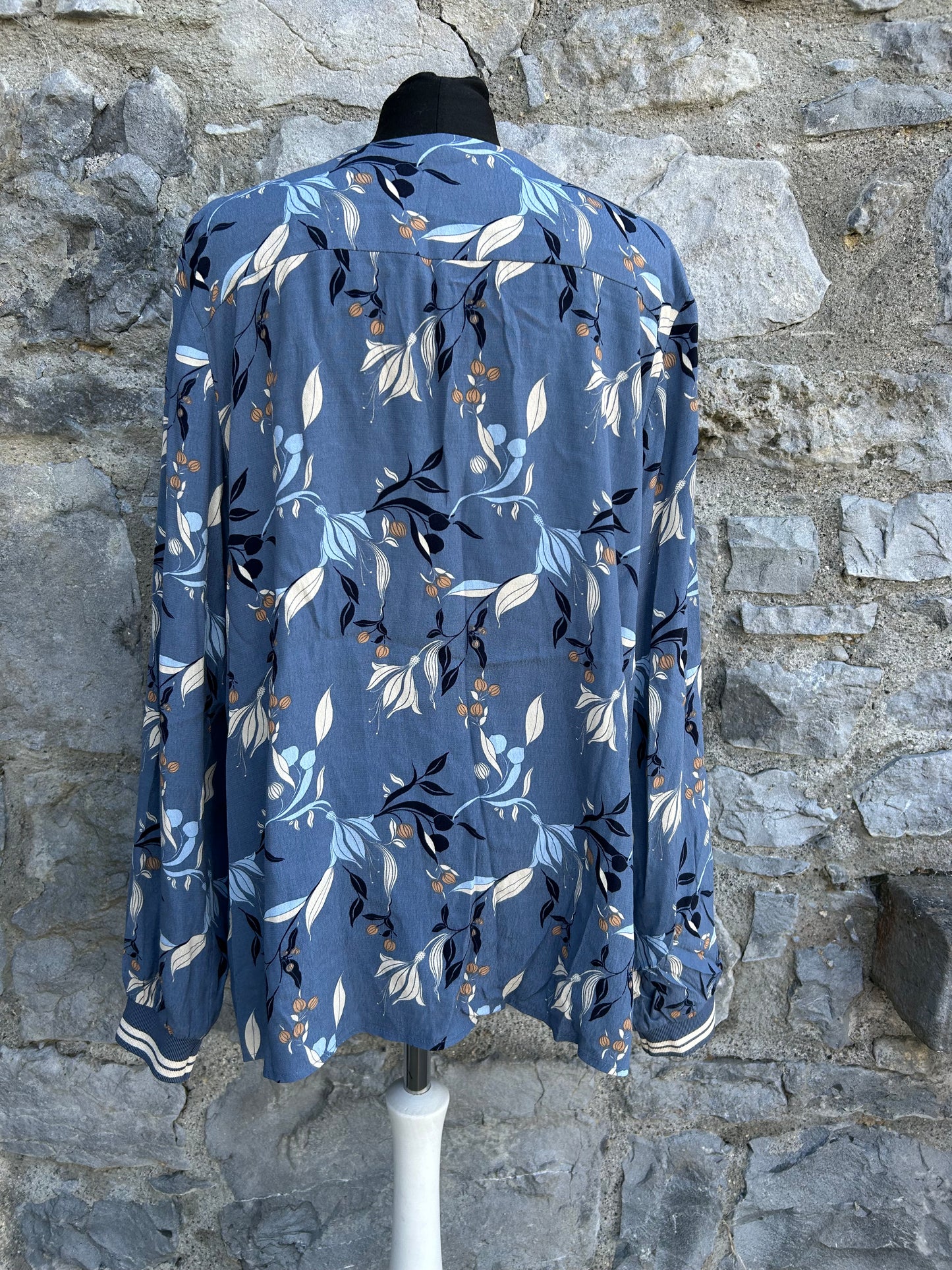 Blue floral blouse uk 12