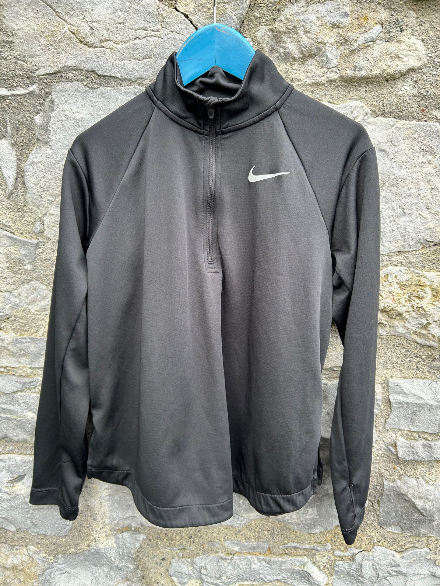 Black sport jacket 9y (134 cm)