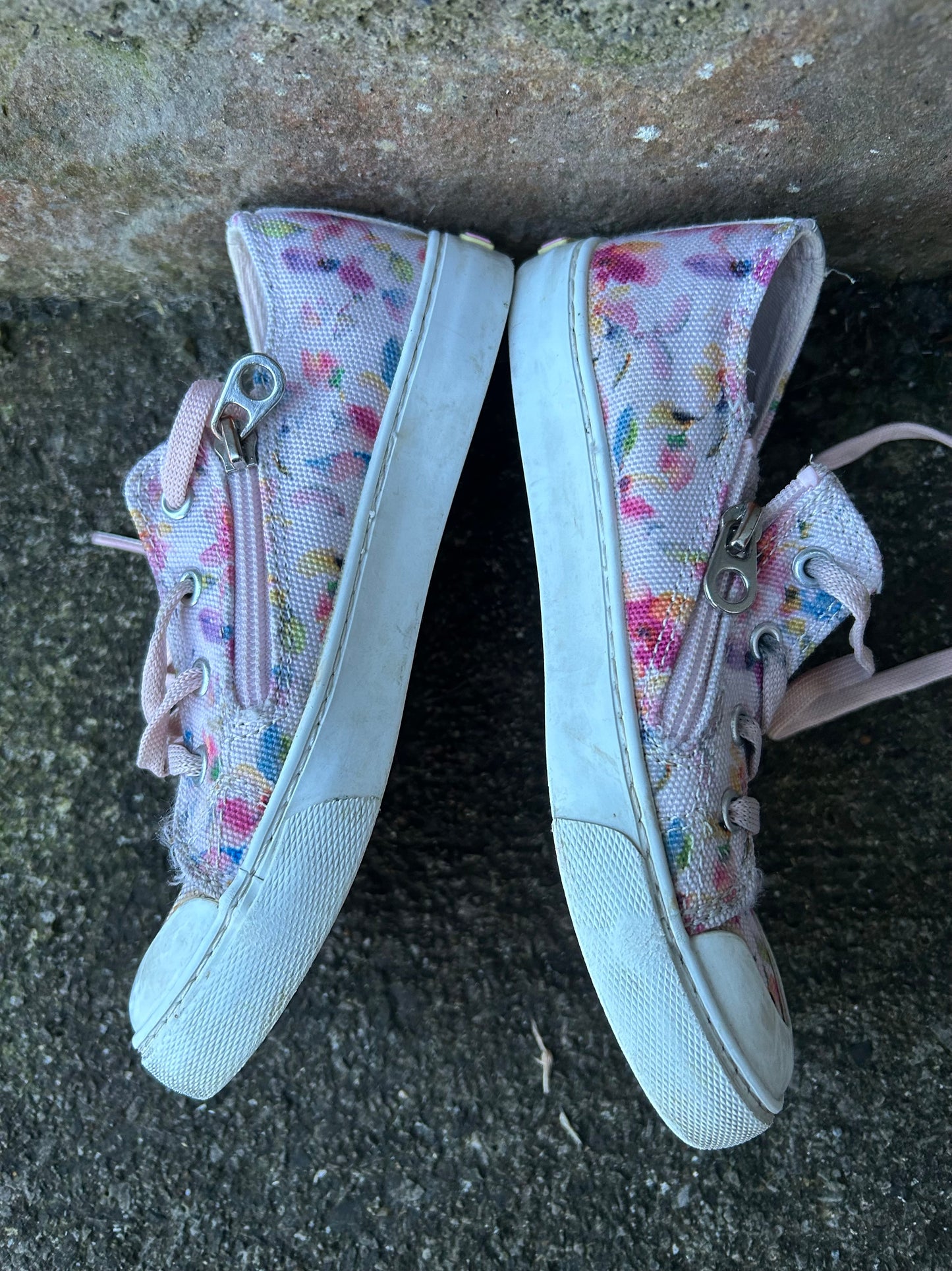 Pink floral trainers uk 11 (eu 29)