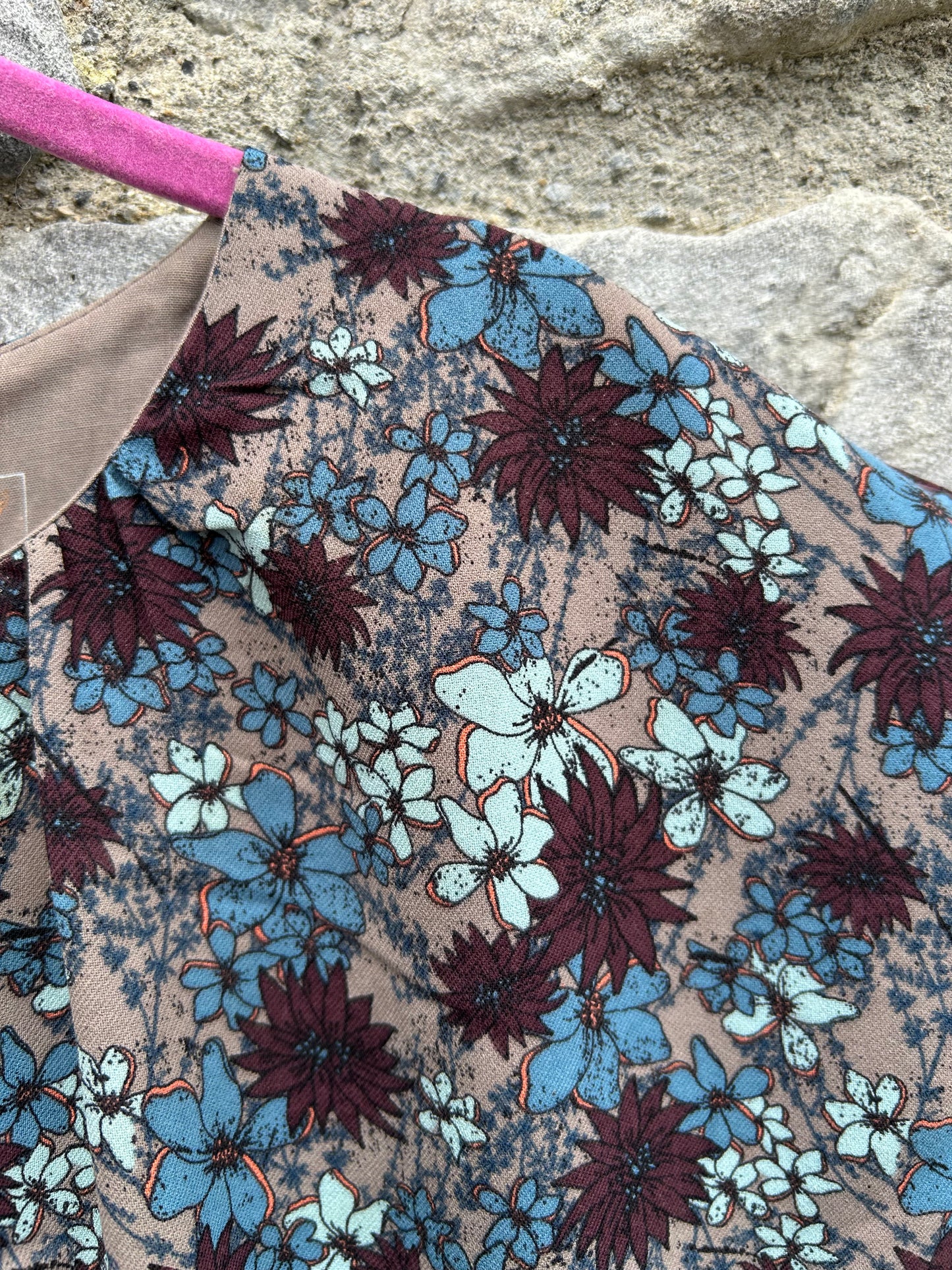 Blue flowers brown dress 11-12y (146-152cm)