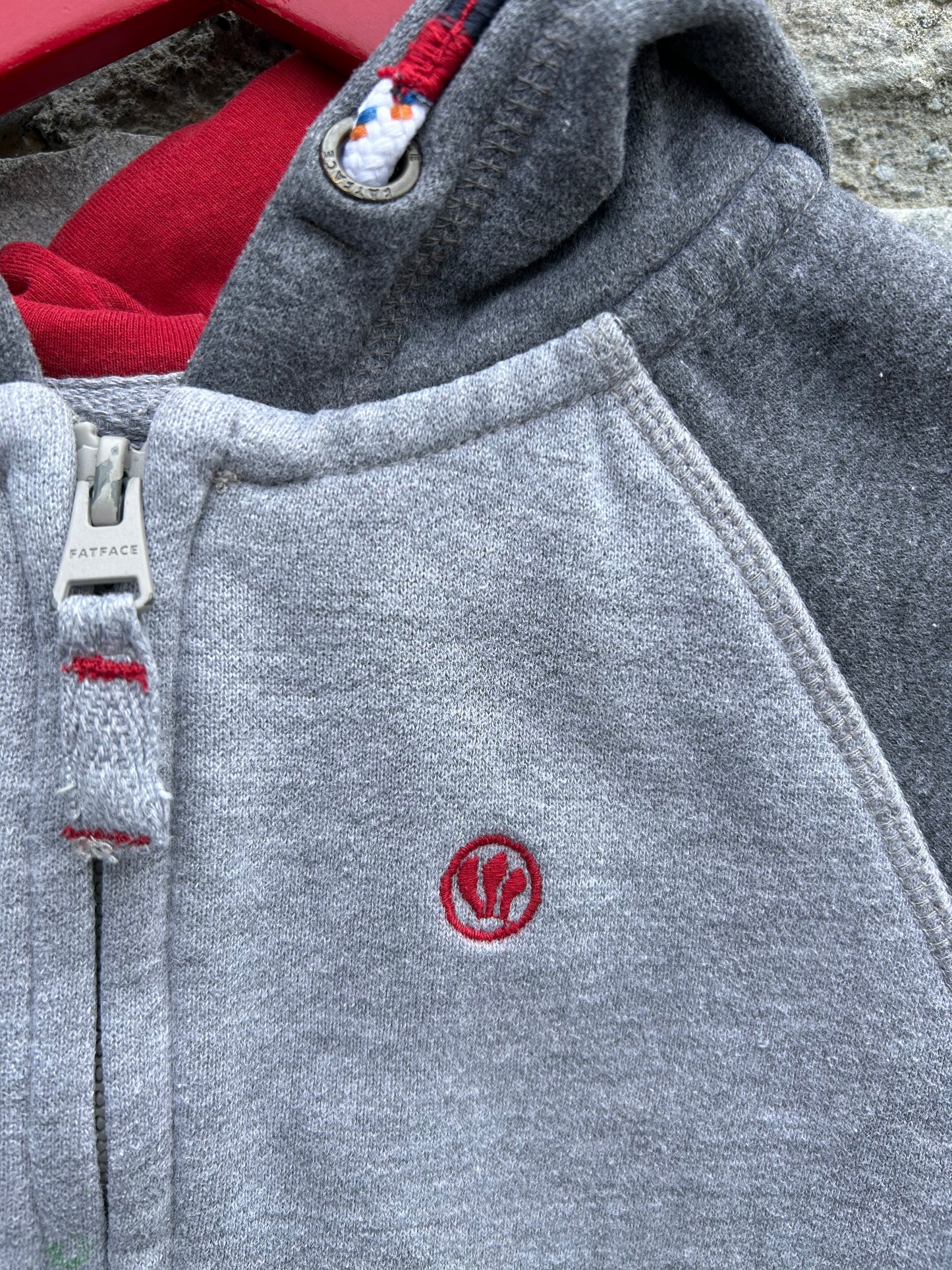 Grey hoodie 6-7y (116-122cm)
