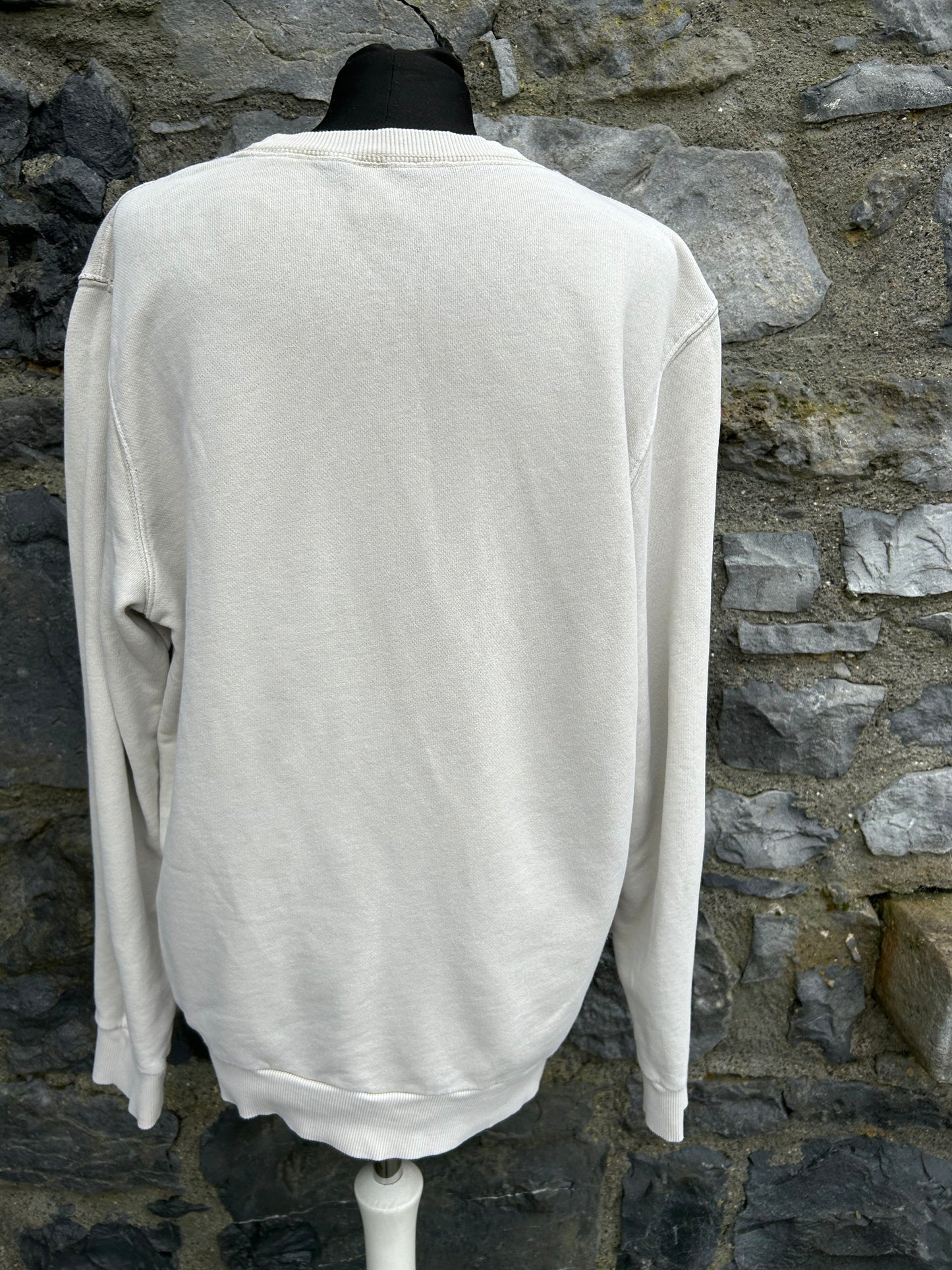 Beige sweatshirt Medium