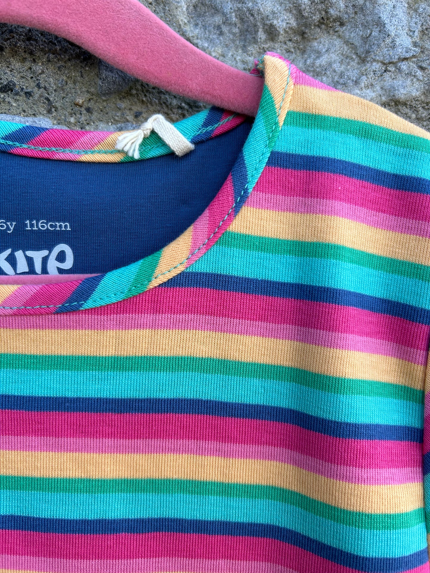 Rainbow stripes T-shirt 5y (110cm)