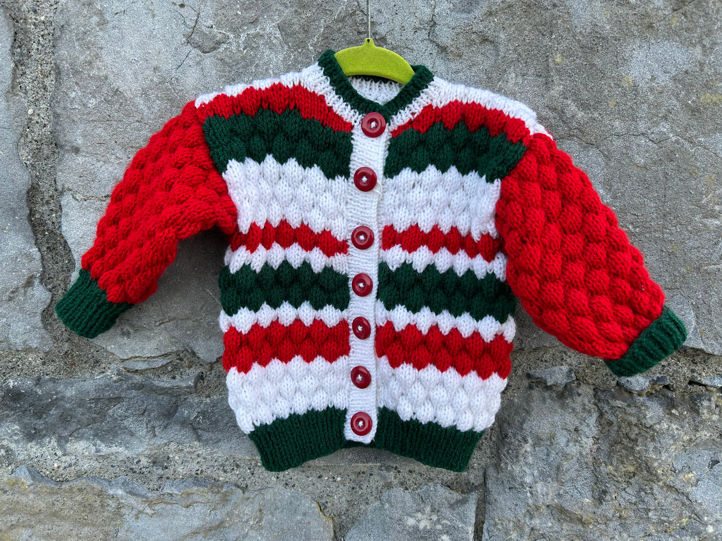 Red,Green&white bubble cardigan 3-6m (62-68cm)