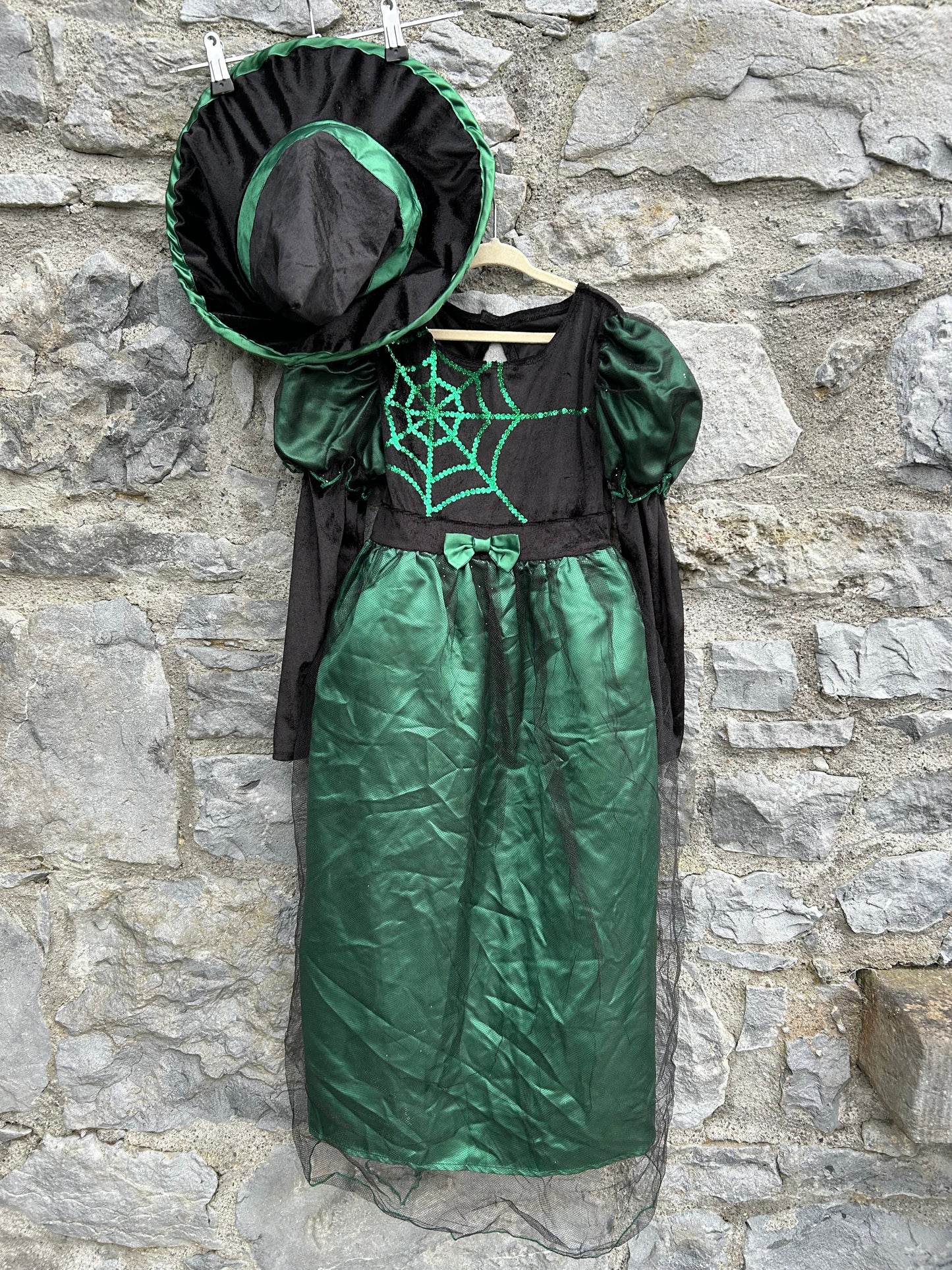 Green witch 9y (134cm)