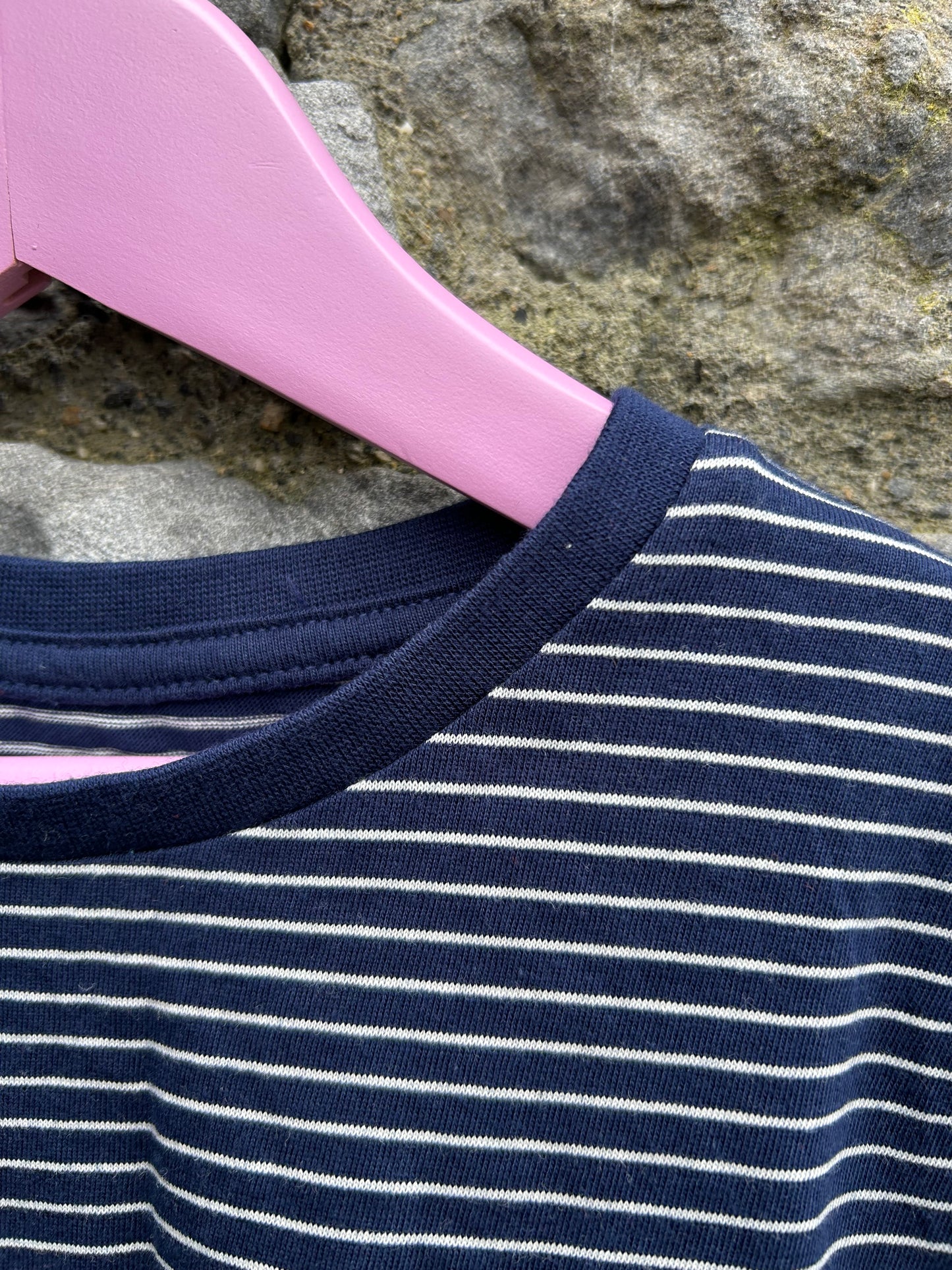 Navy stripy top 7y (122cm)