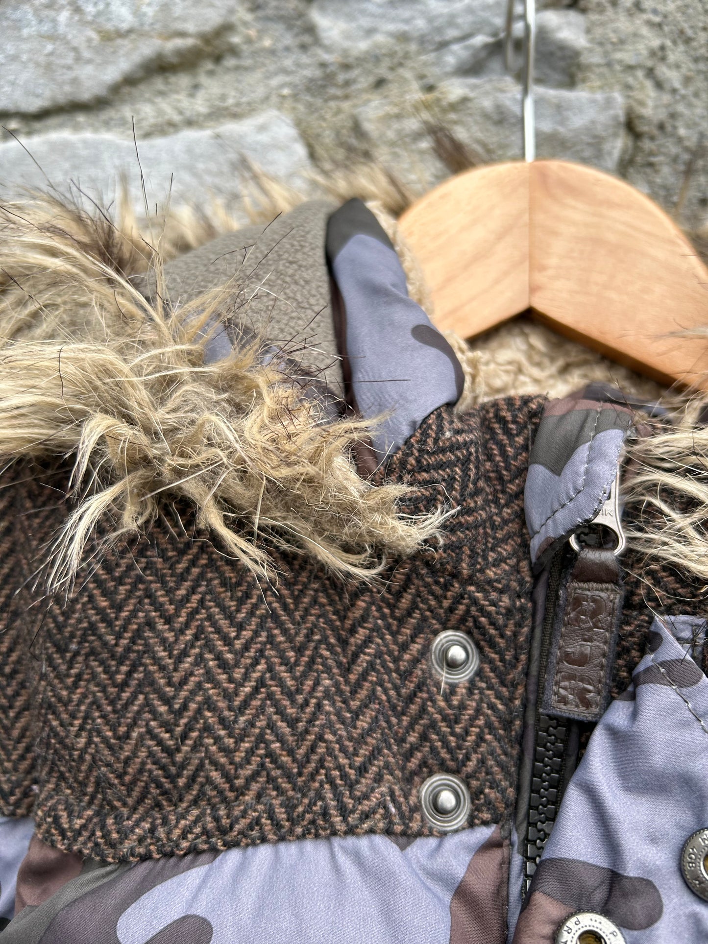 Tweed&camouflage puffy gilet 8-9y (128-134cm)