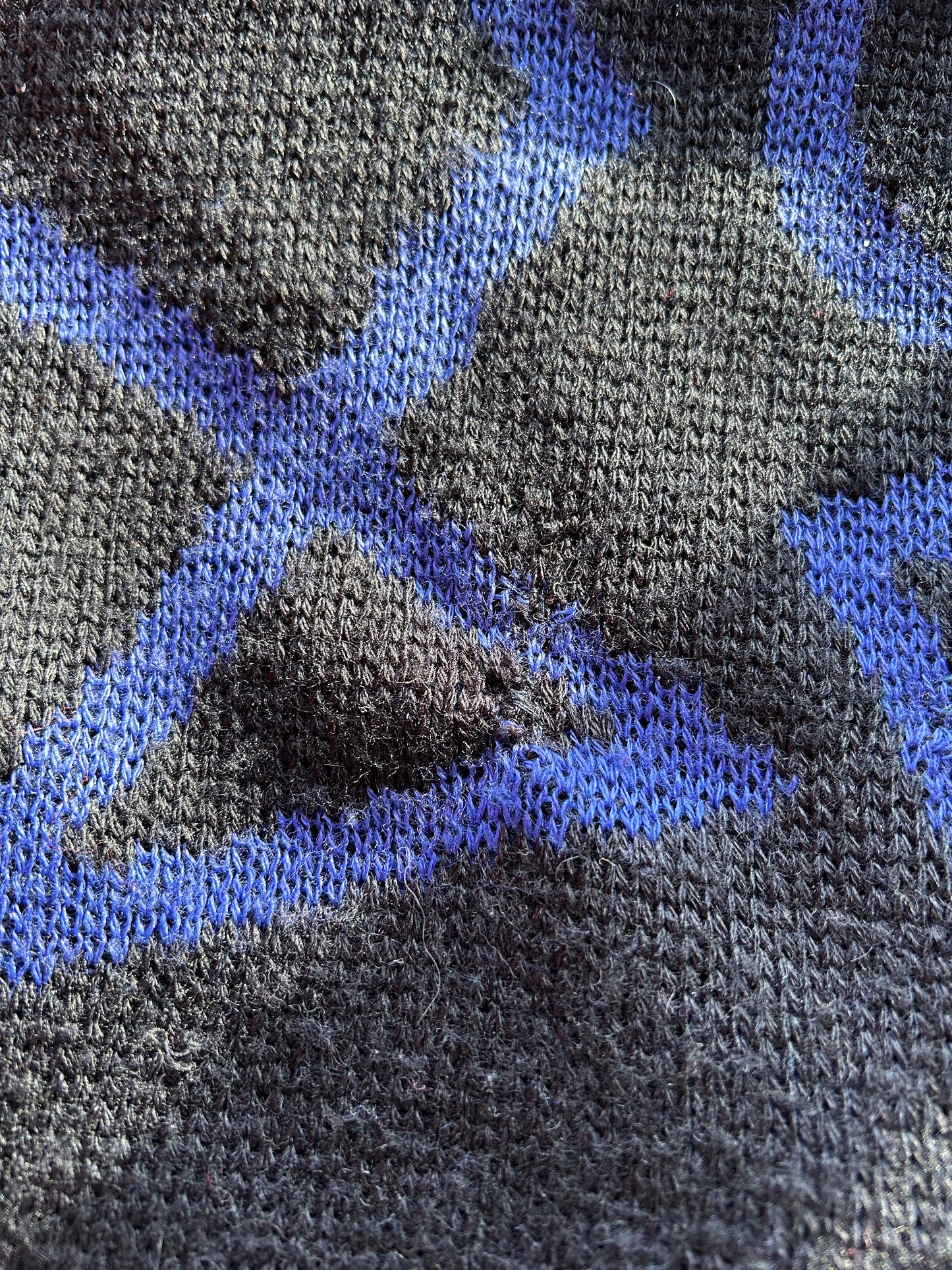 80s navy&black geometric jumper uk 8-10