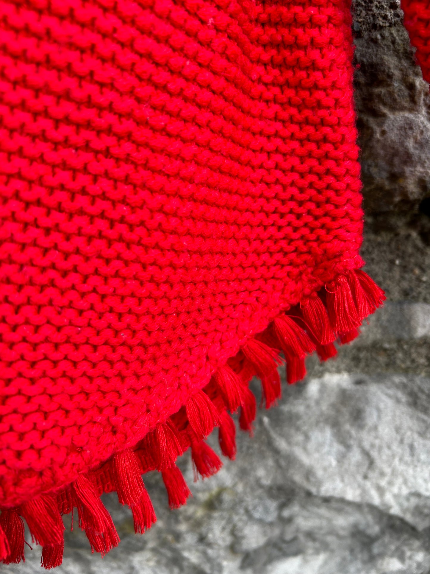 Red tassel hooded jumper 18-24m (86-92cm)