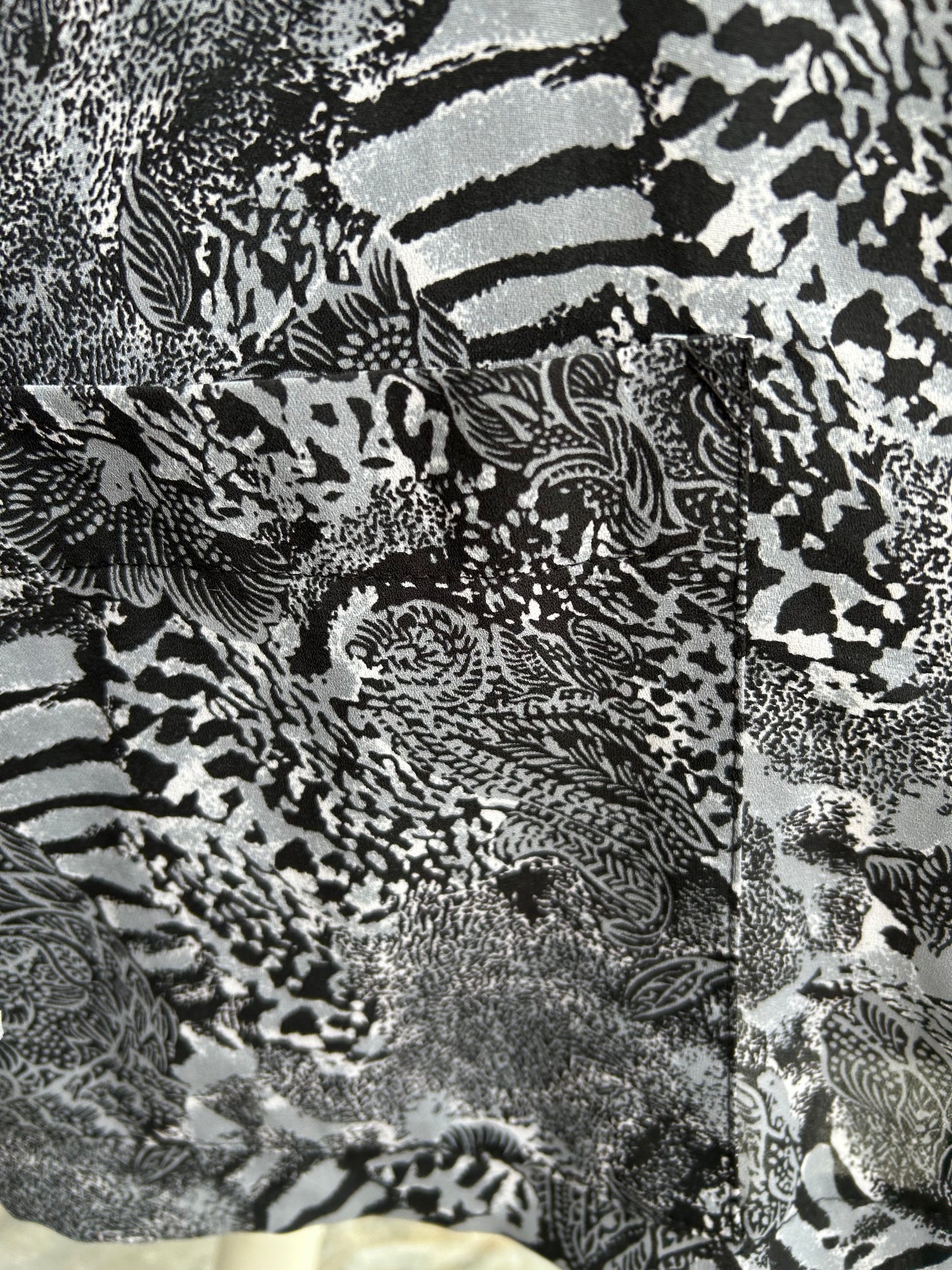 90s Black&white animal print open jacket uk 16