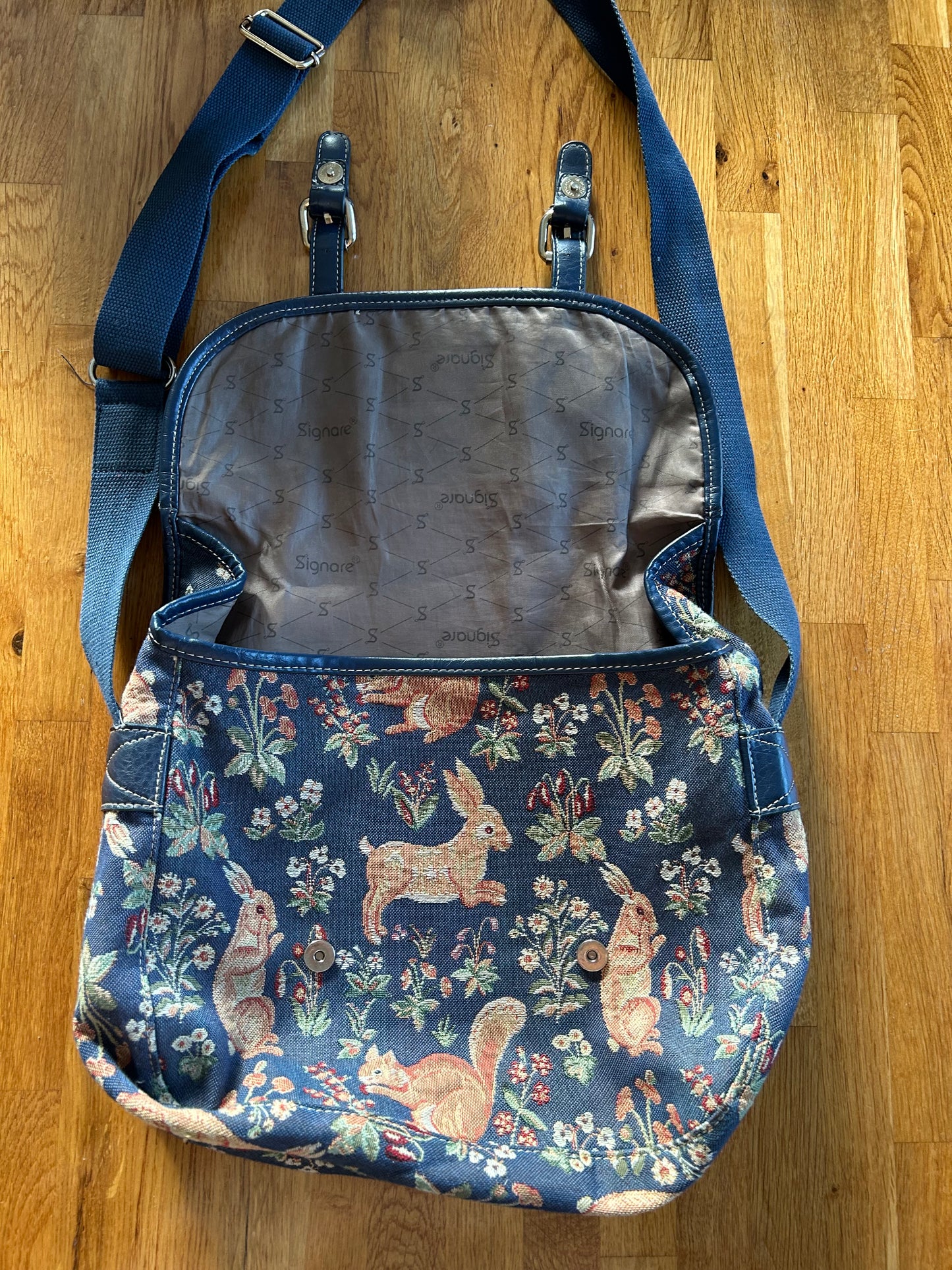 Squirrel bag