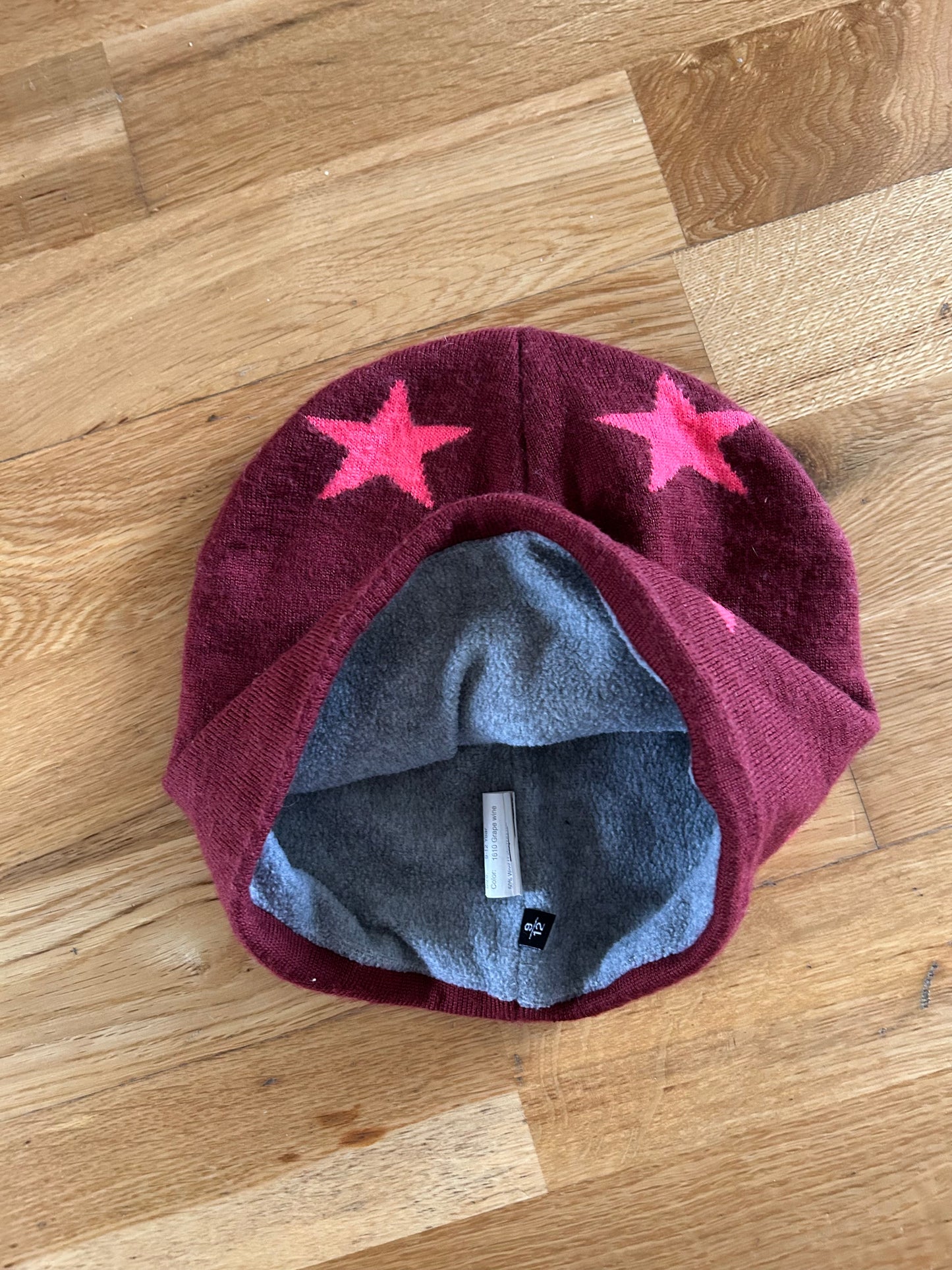 Maroon & pink stars hat 9-12y (134-152cm)